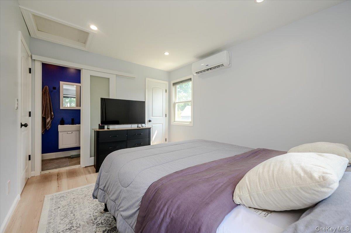 35 Rose Street – For Sale photo 17