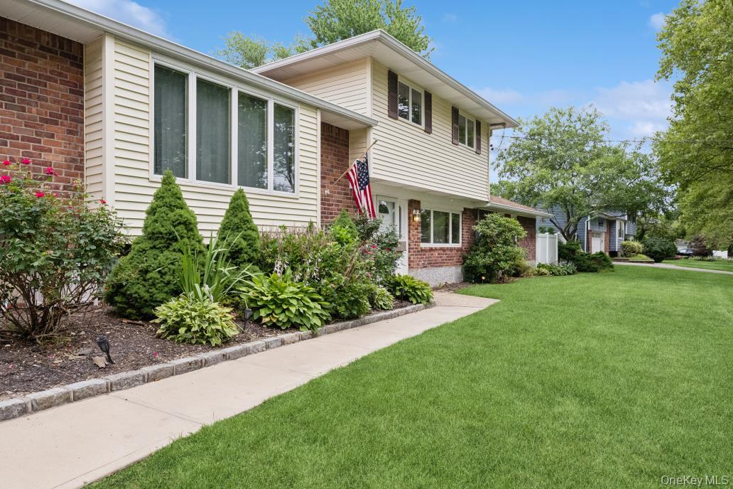 10 Wisteria Way – For Sale photo 2