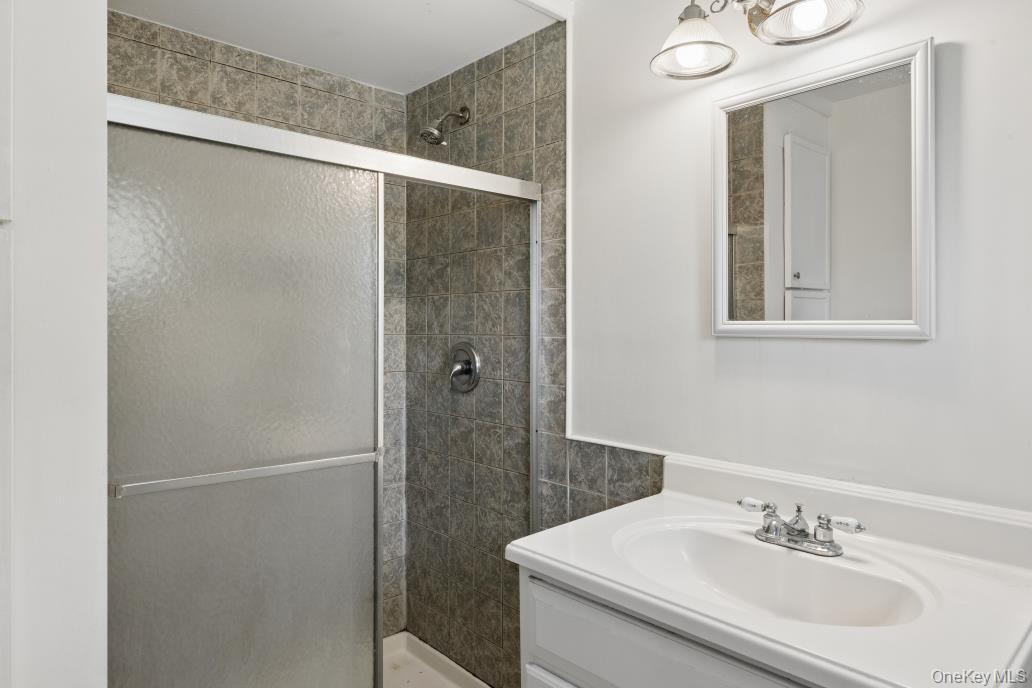 10 Wisteria Way – For Sale photo 18