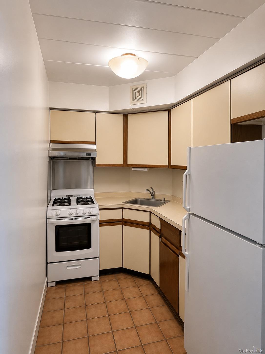 139-35 35th Avenue, Unit 1A photo 10