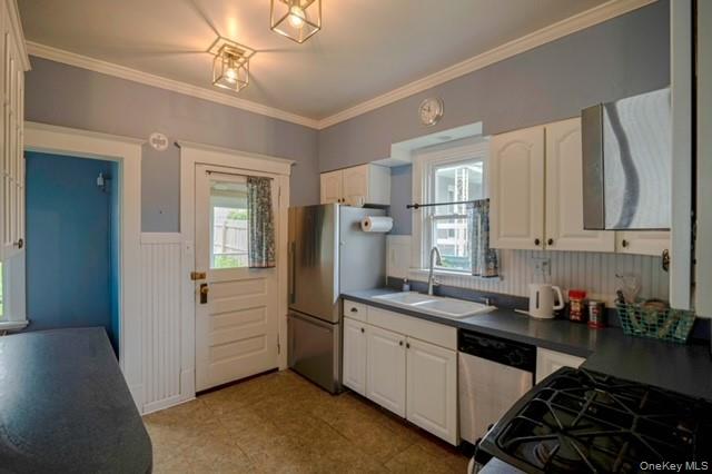 957 Columbia Street – For Sale photo 8