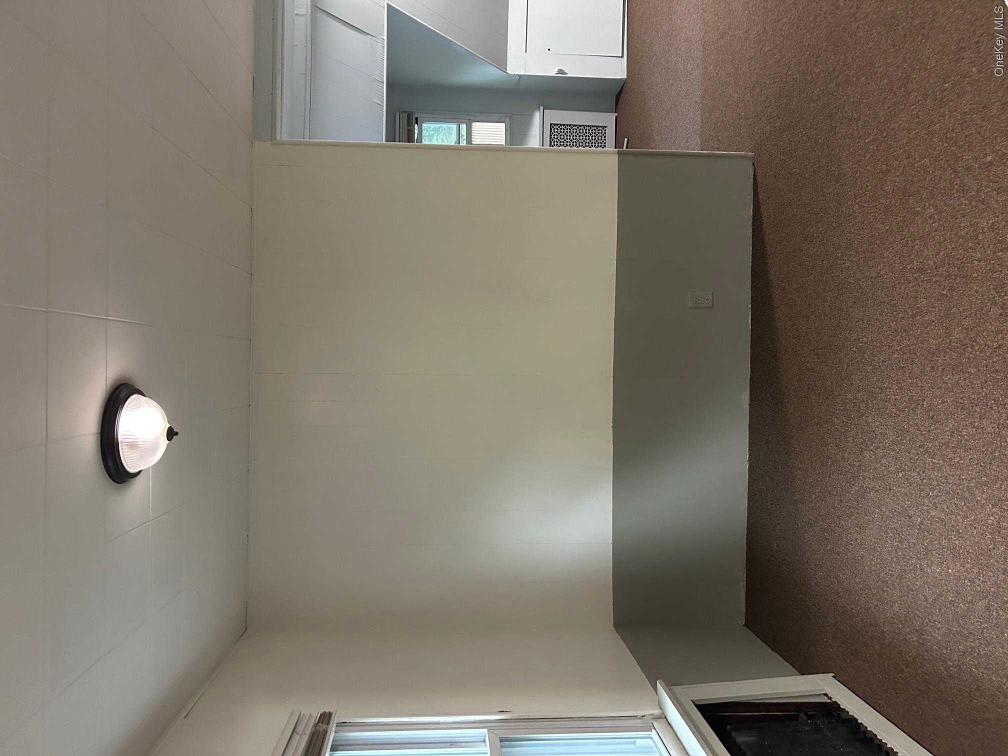 31 Brightwaters Drive, Unit B photo 7