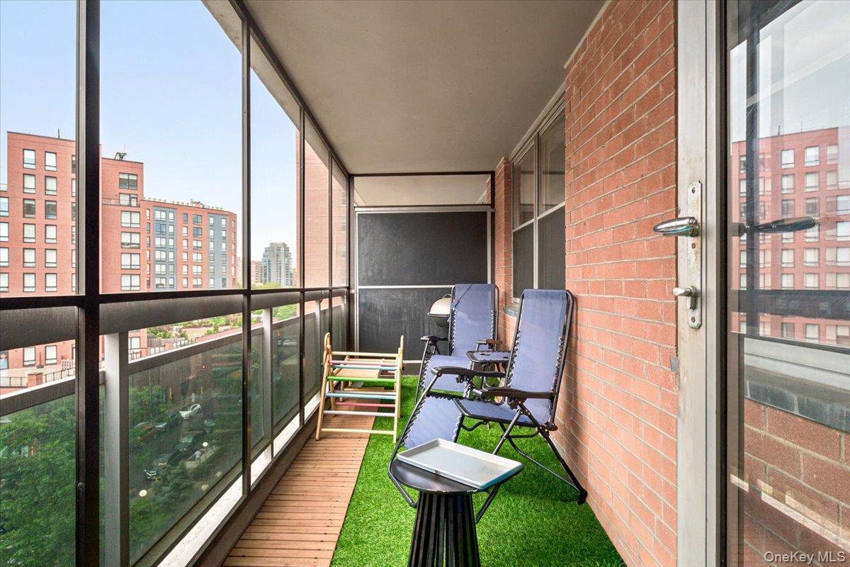 70-25 Yellowstone Boulevard, Unit 7X photo 9