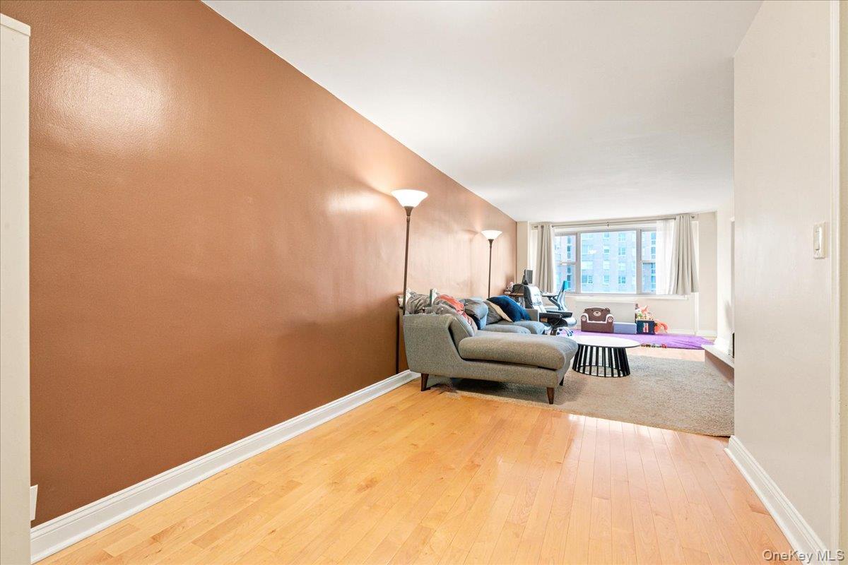 70-25 Yellowstone Boulevard, Unit 7X photo 22