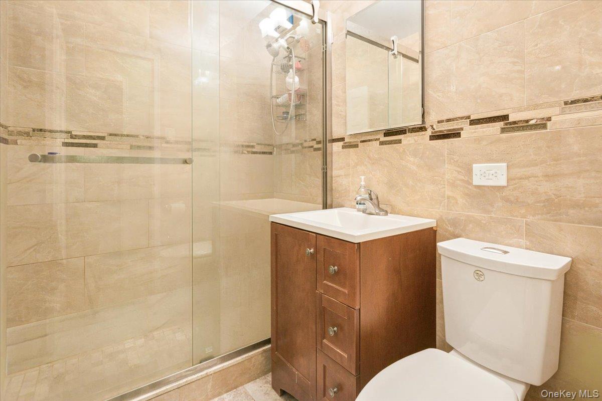 70-25 Yellowstone Boulevard, Unit 7X photo 17