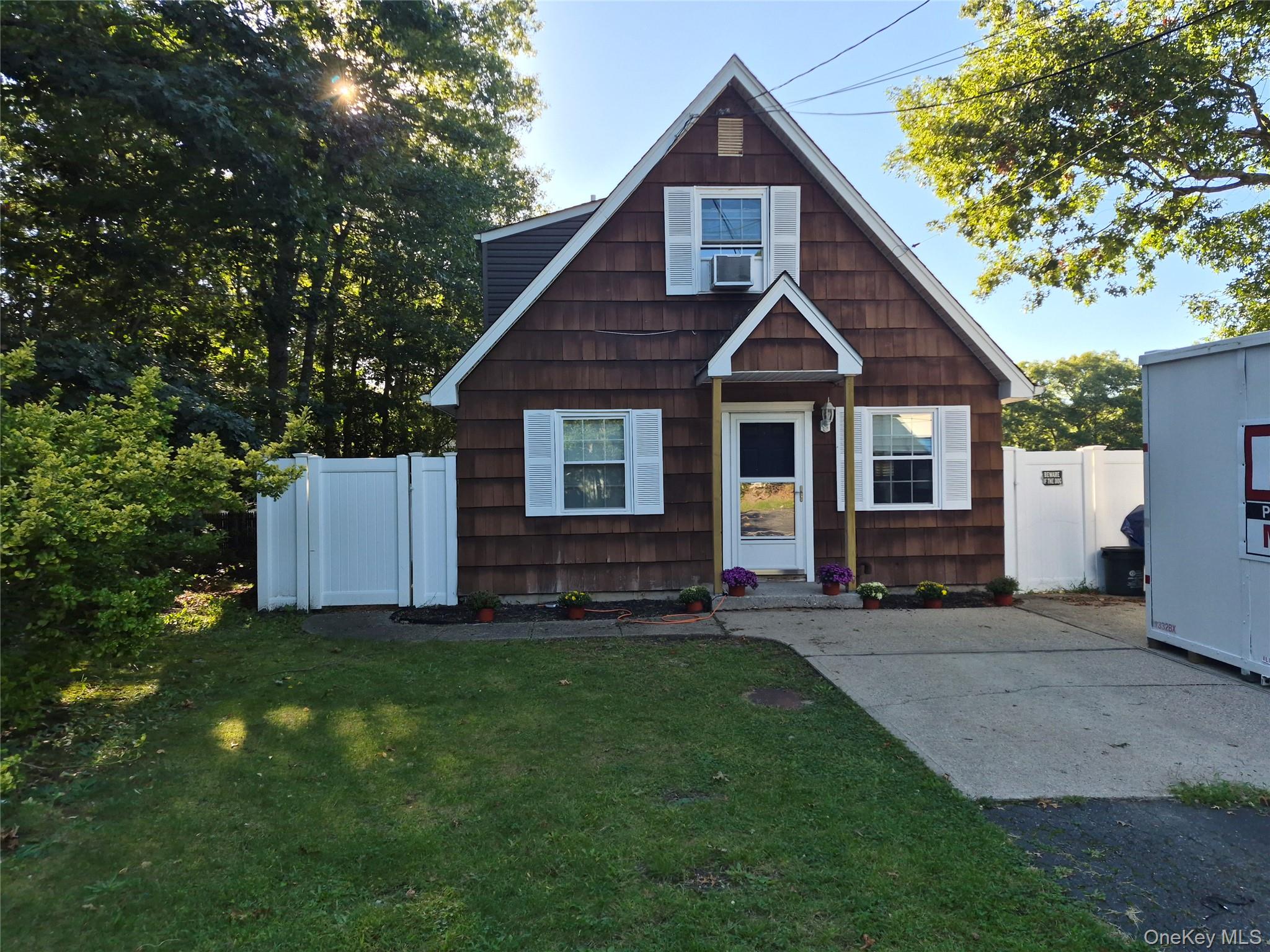 1128 N Ocean Avenue – For Sale photo 4