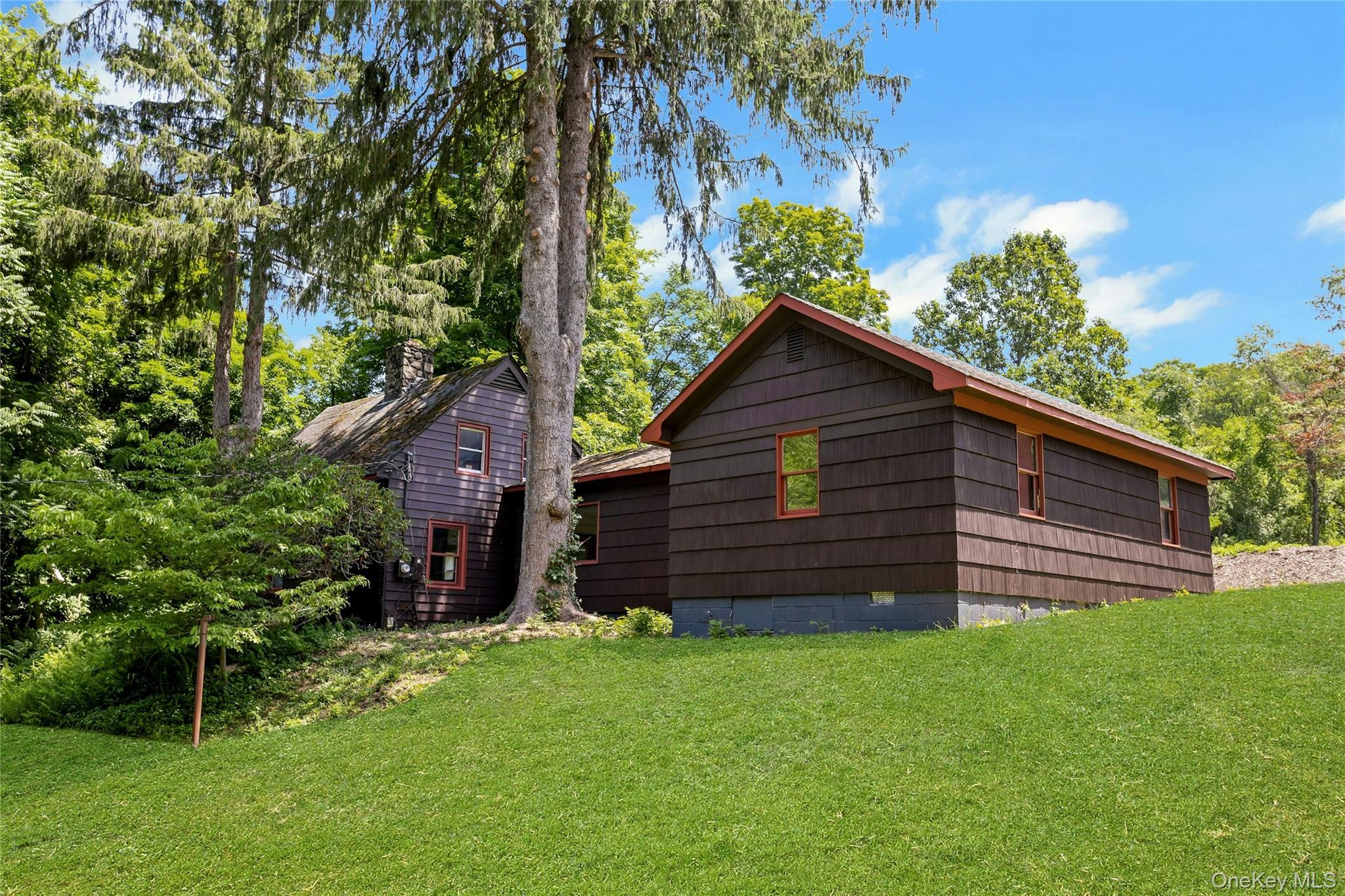 490 Peekskill Hollow Road – For Sale photo 3