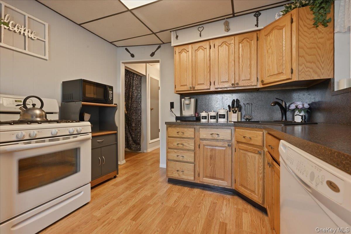 62 Linden Boulevard – For Sale photo 28