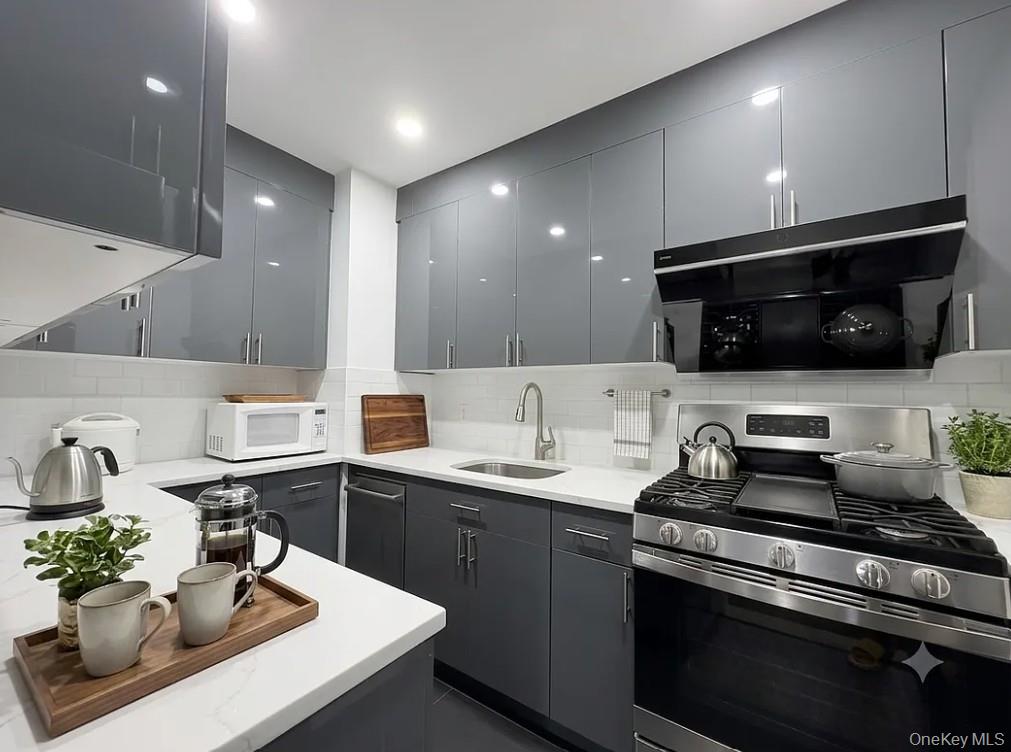 87-10 51 Avenue, Unit 4R photo 3