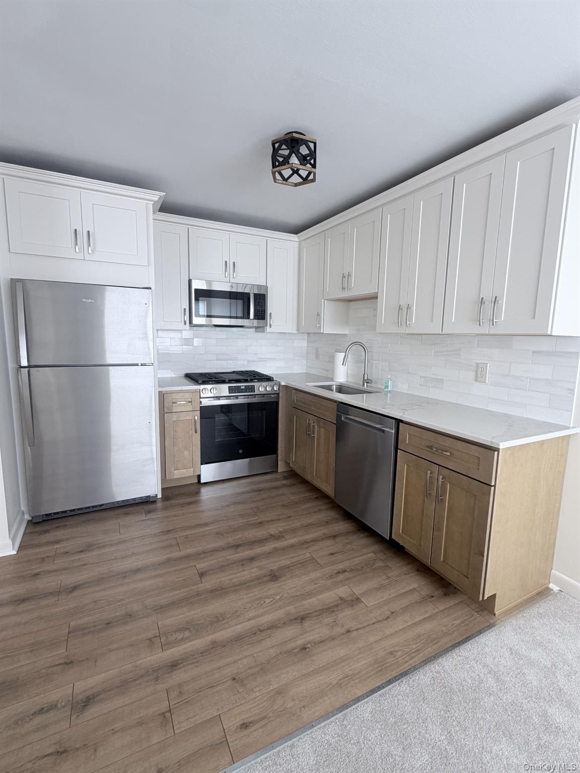 2740 South Road, Unit G14 photo 2