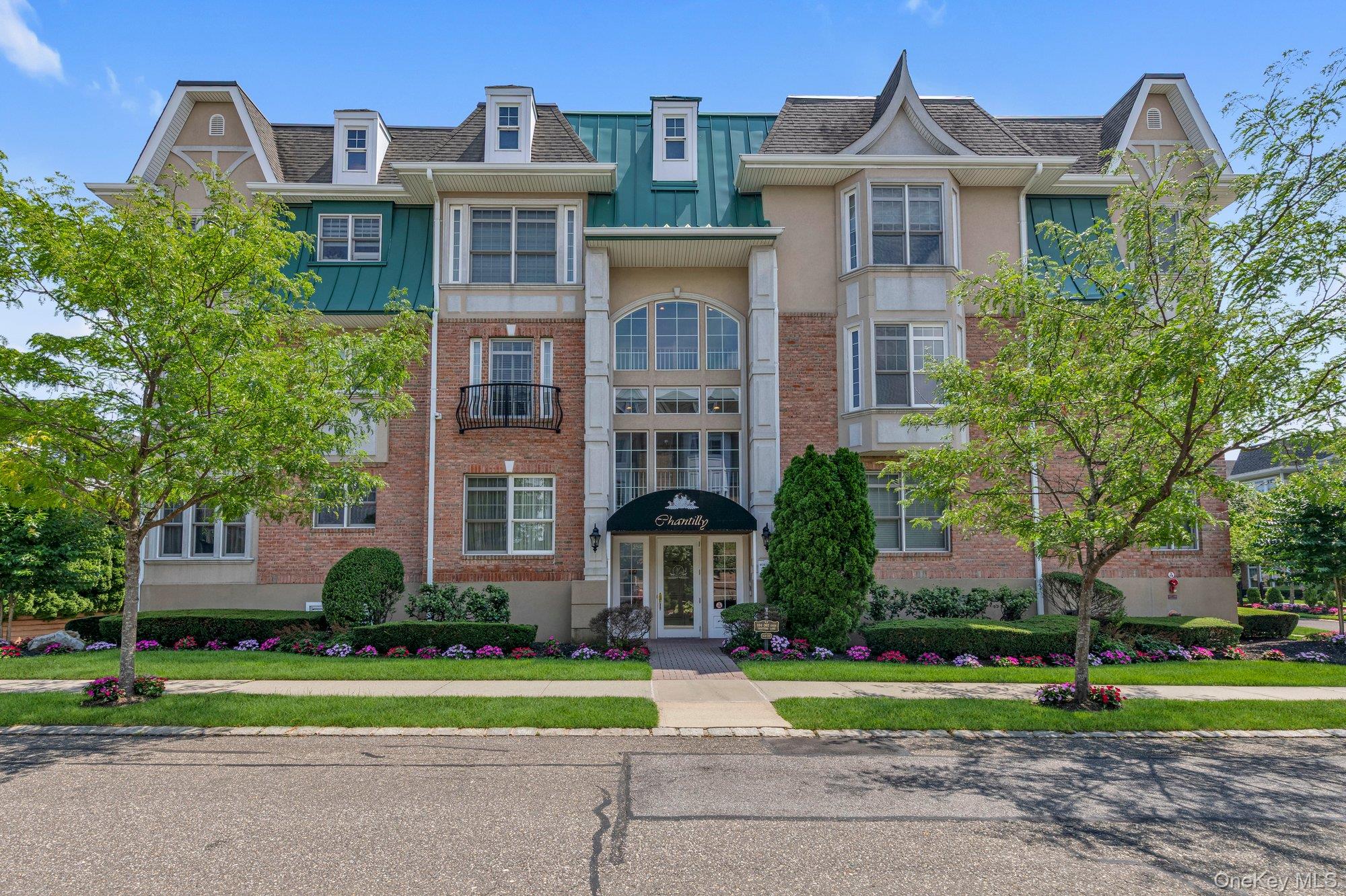 348 Trotting Lane – For Sale