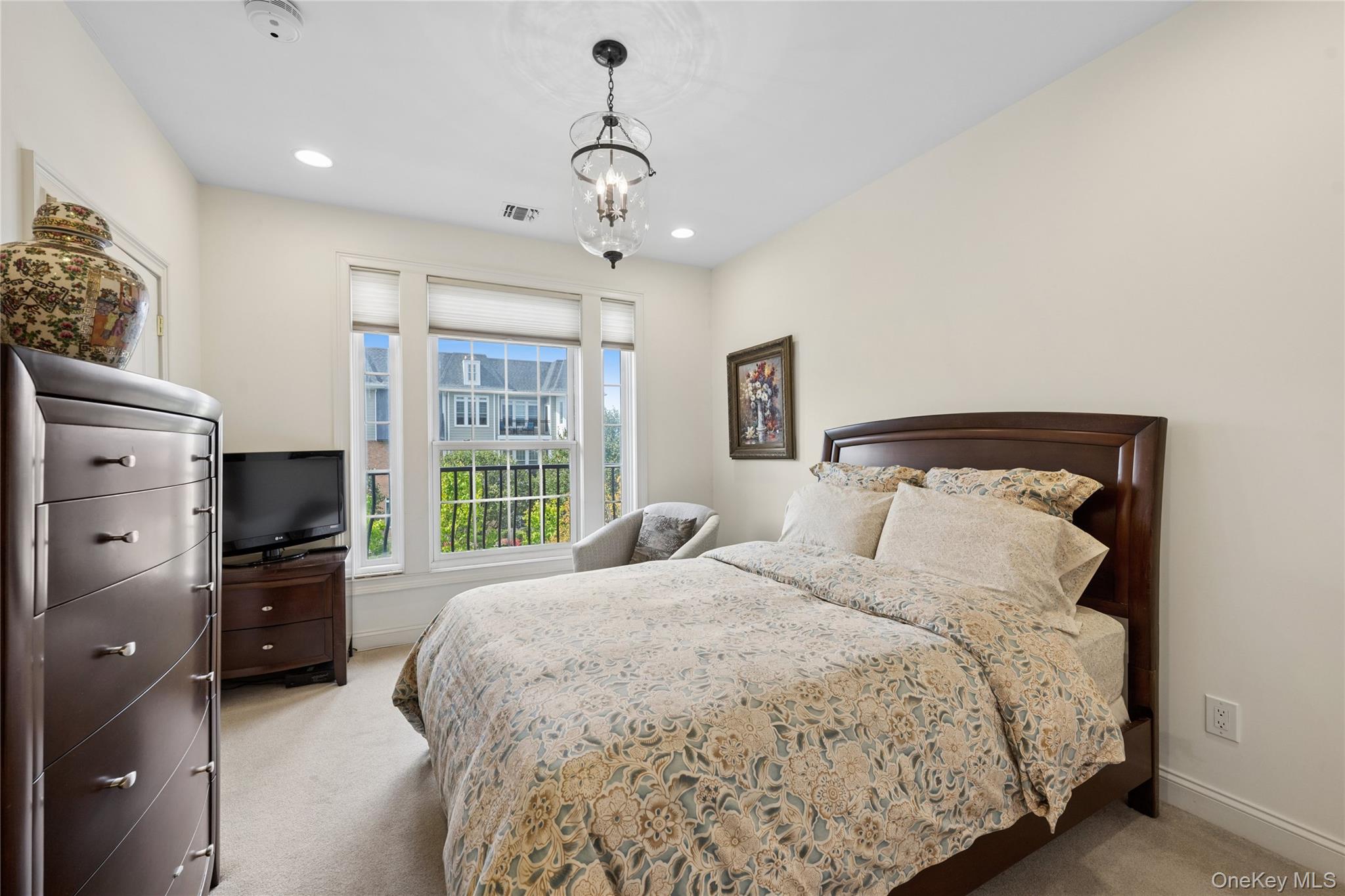 348 Trotting Lane – For Sale photo 9
