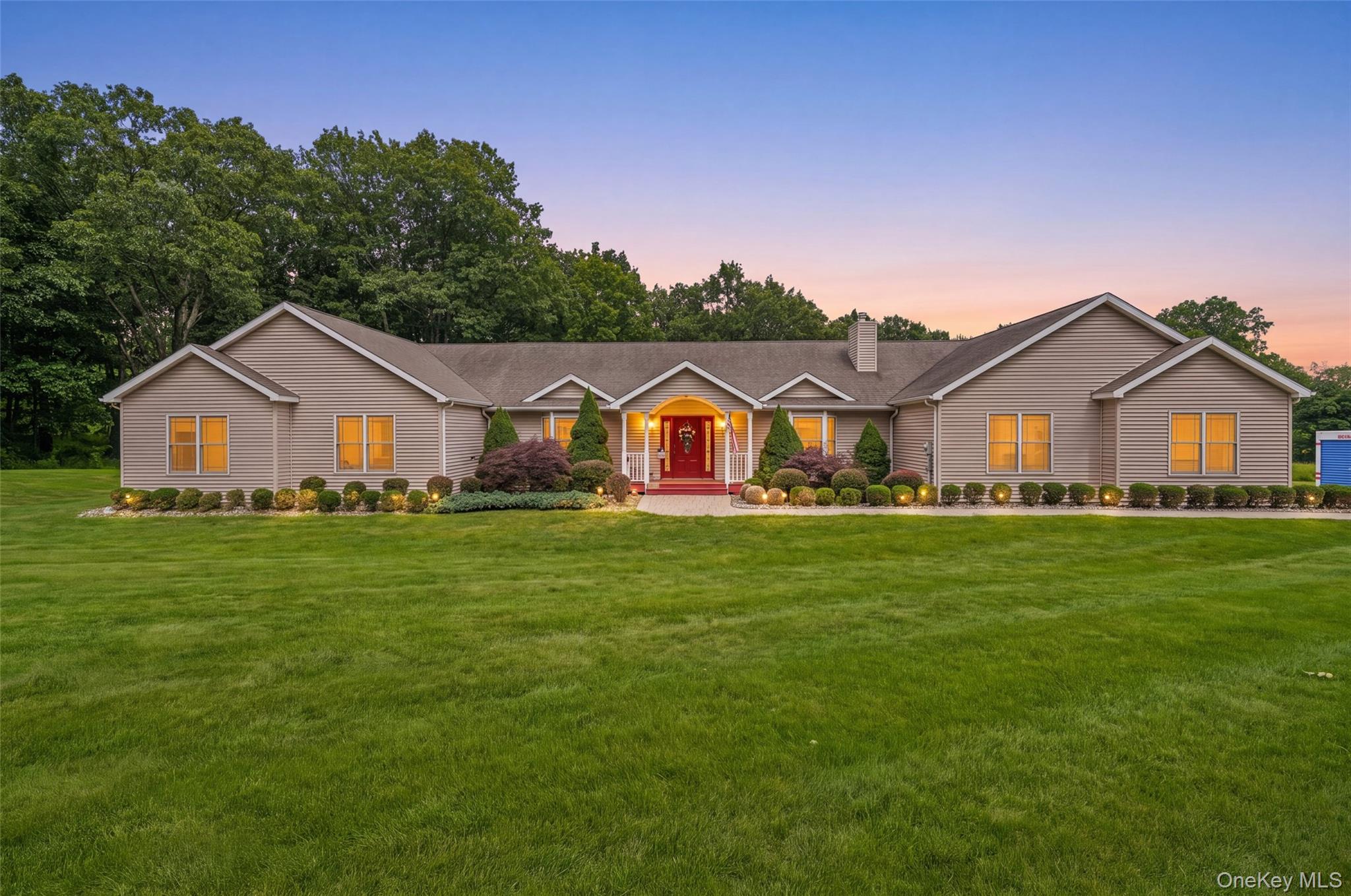 84 Pin Oak Drive – For Sale