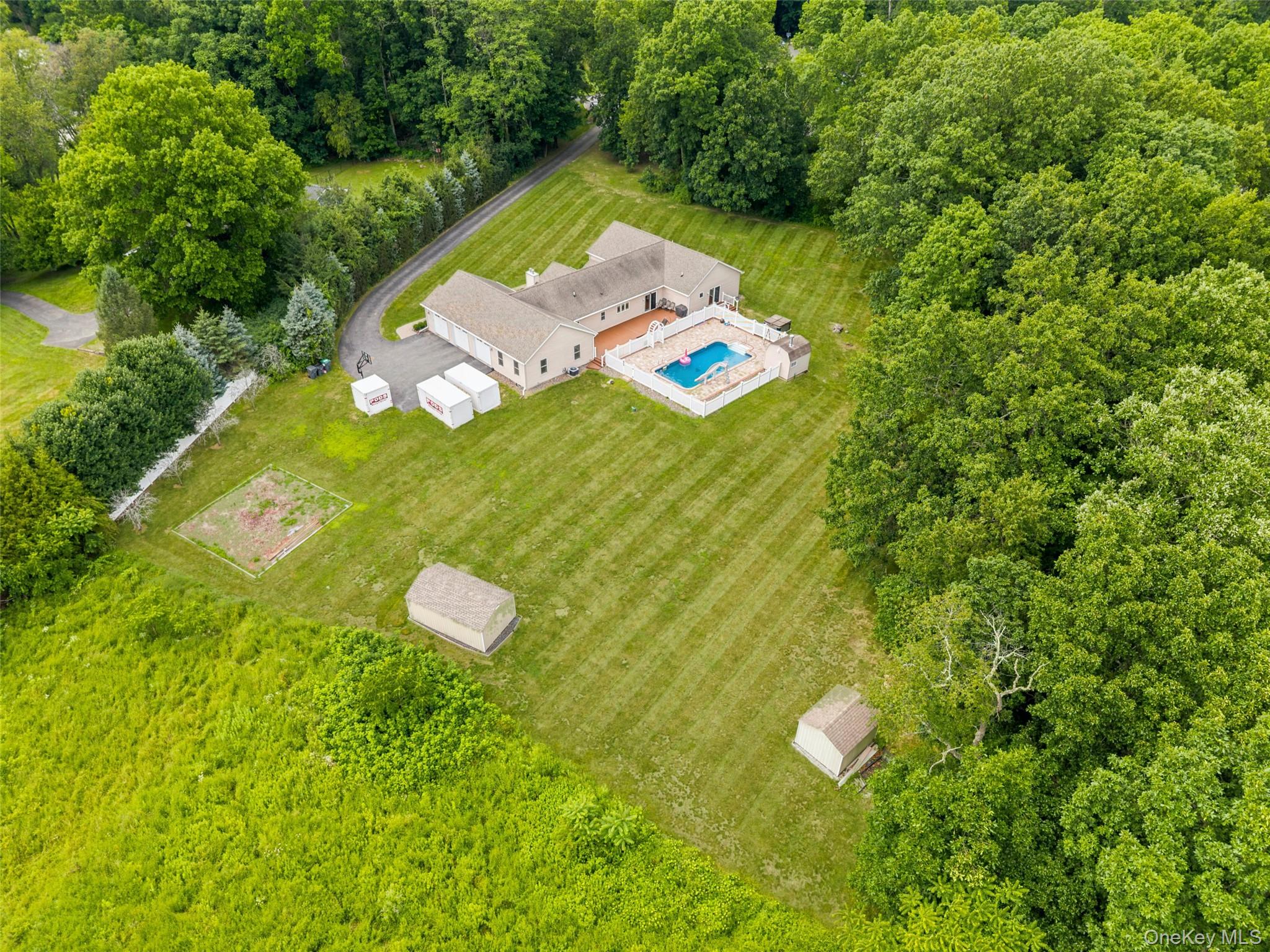 84 Pin Oak Drive – For Sale photo 3