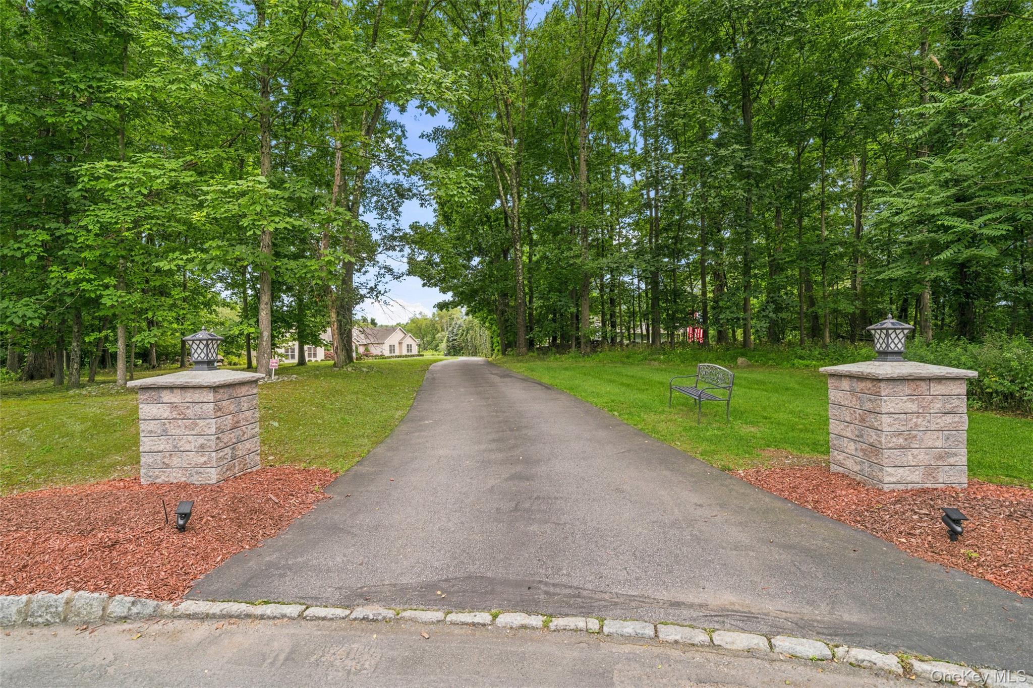 84 Pin Oak Drive – For Sale photo 4