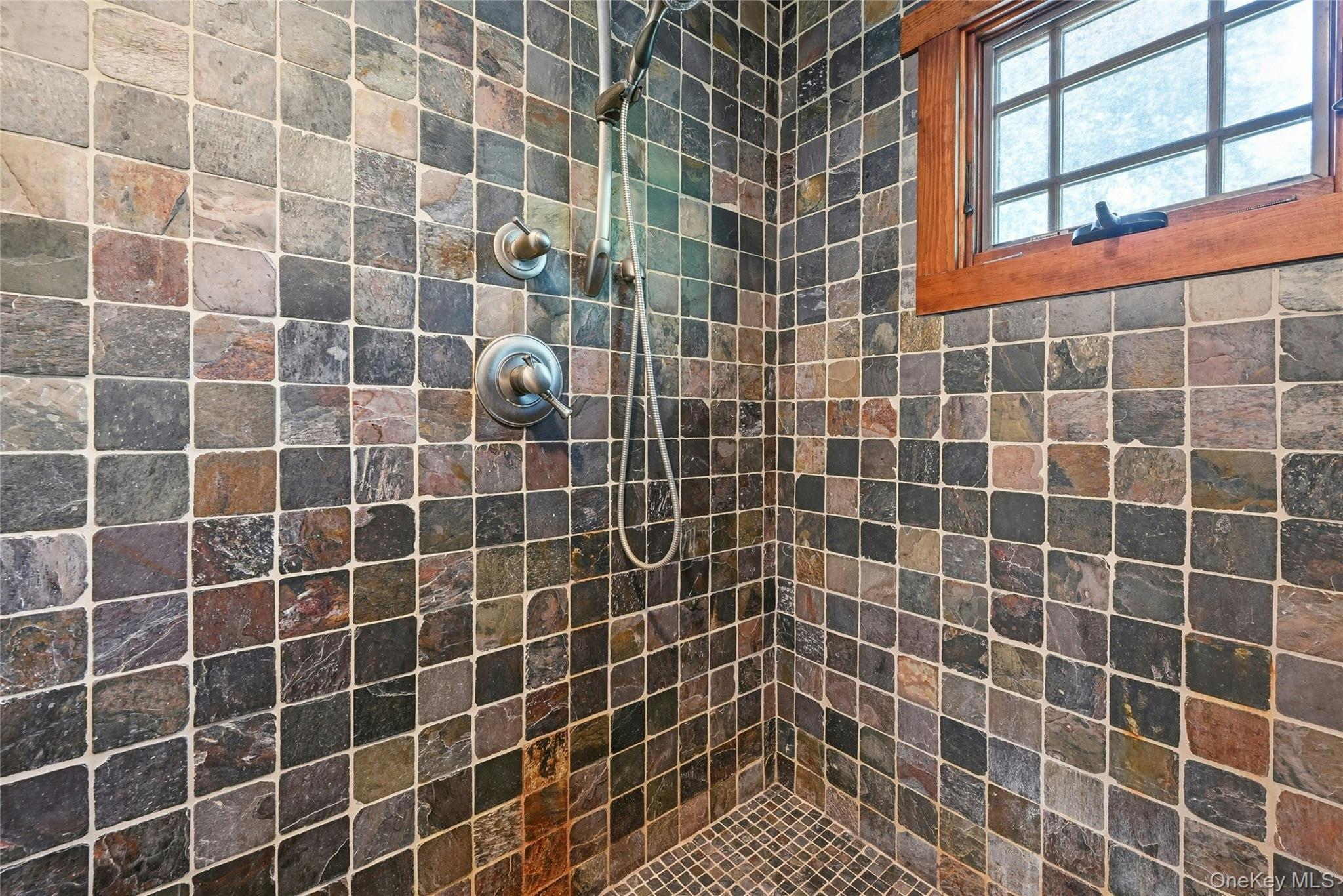 425 Maple Lane – For Sale photo 26