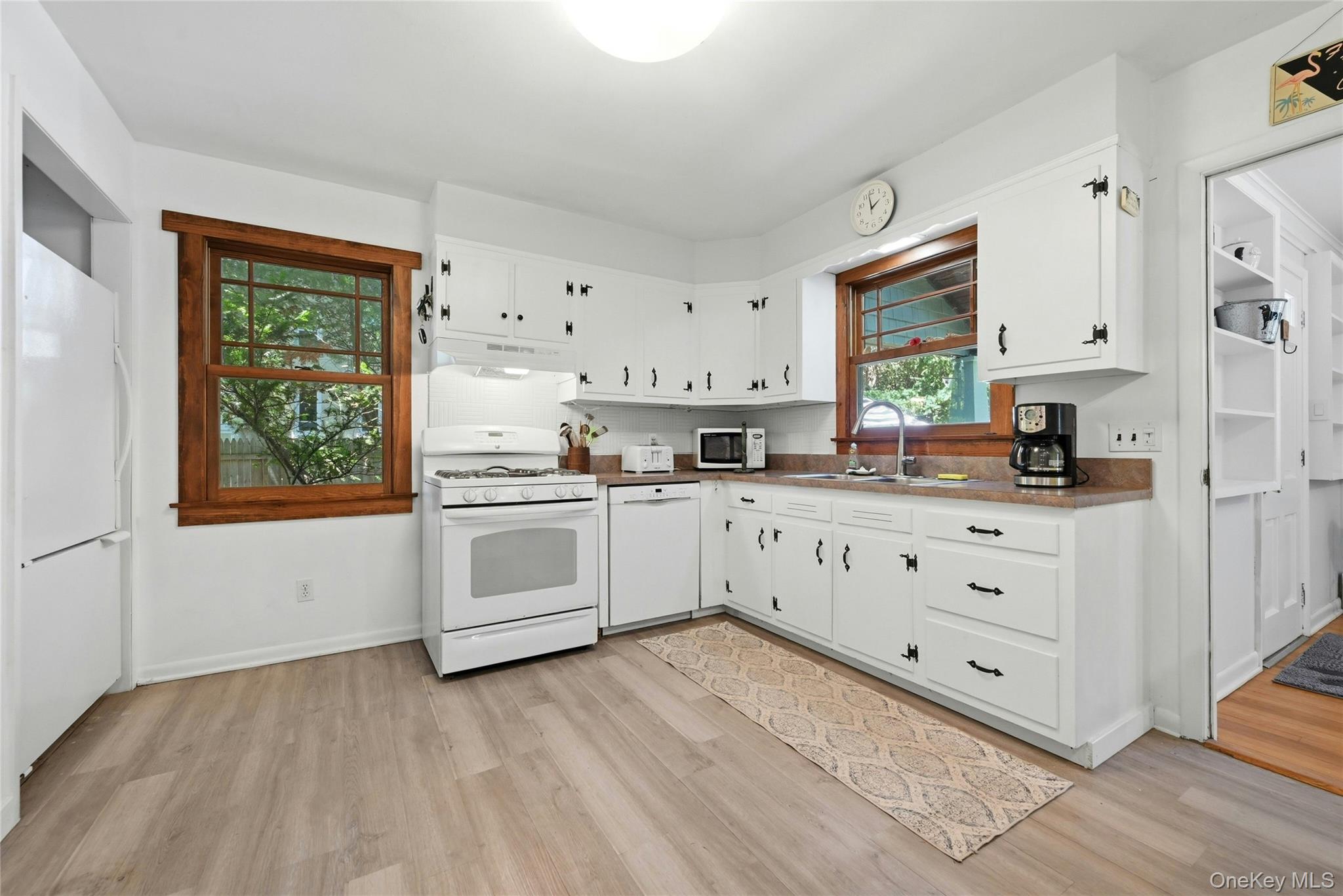 425 Maple Lane – For Sale photo 15