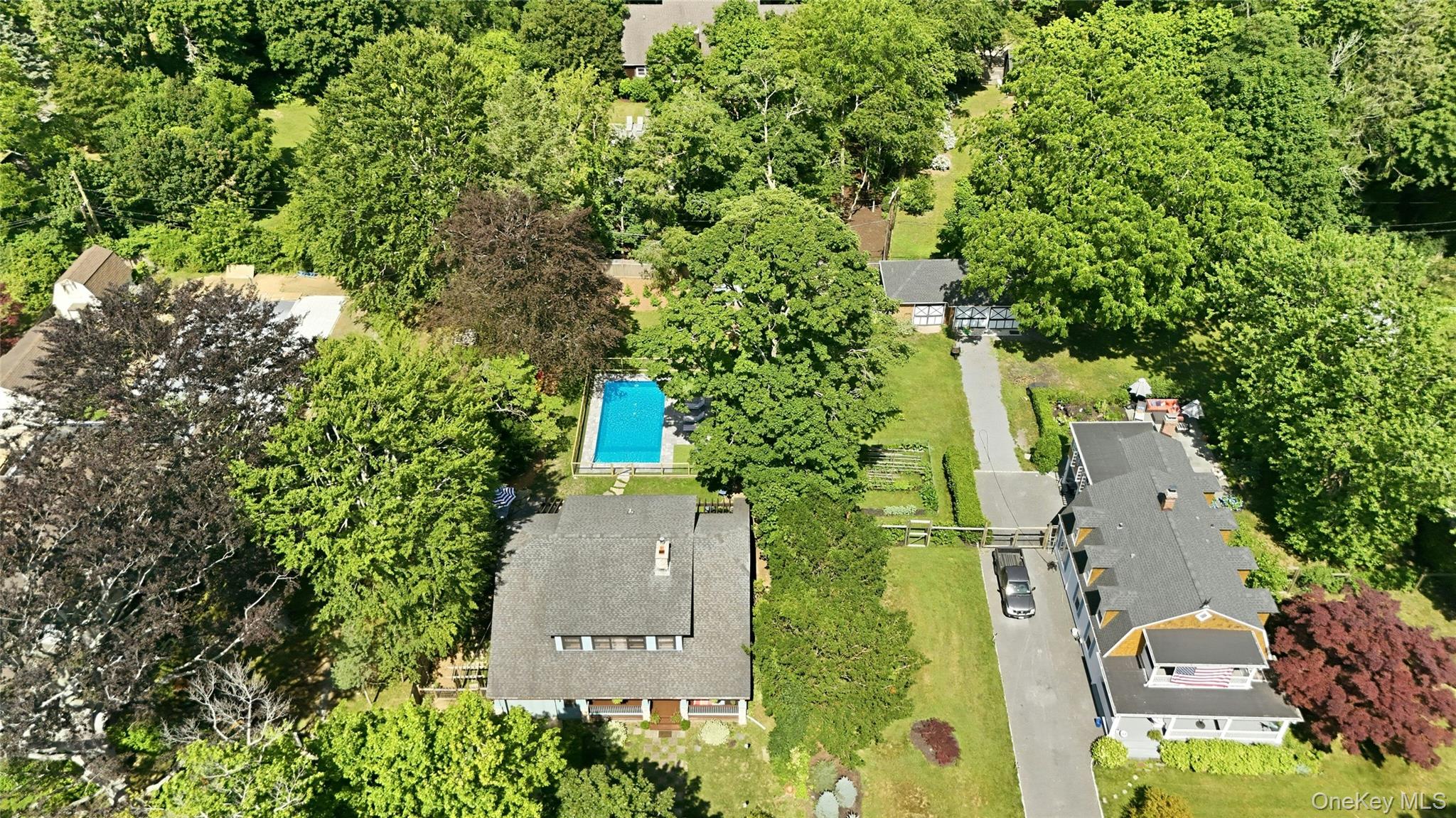 425 Maple Lane – For Sale photo 43