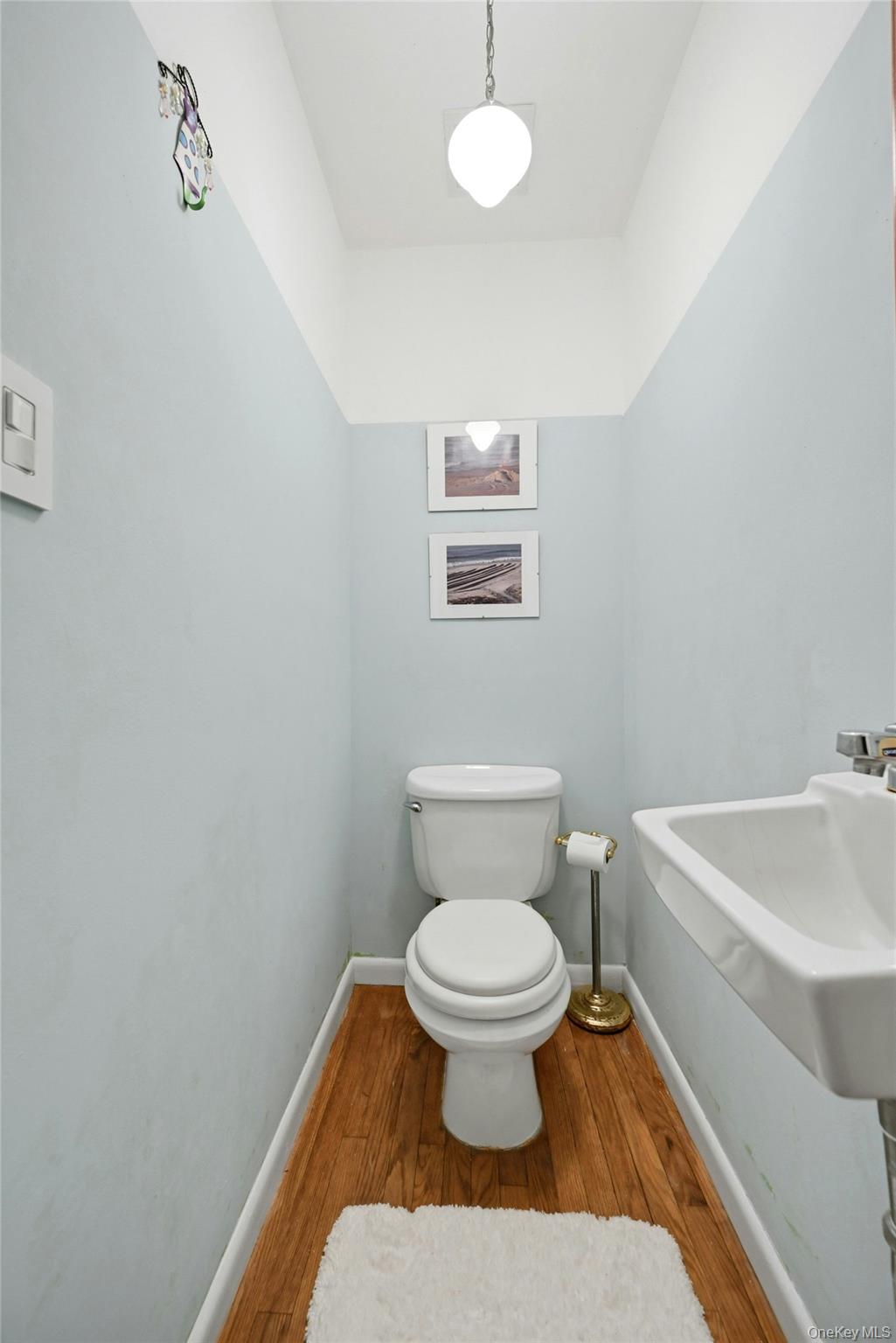 425 Maple Lane – For Sale photo 32