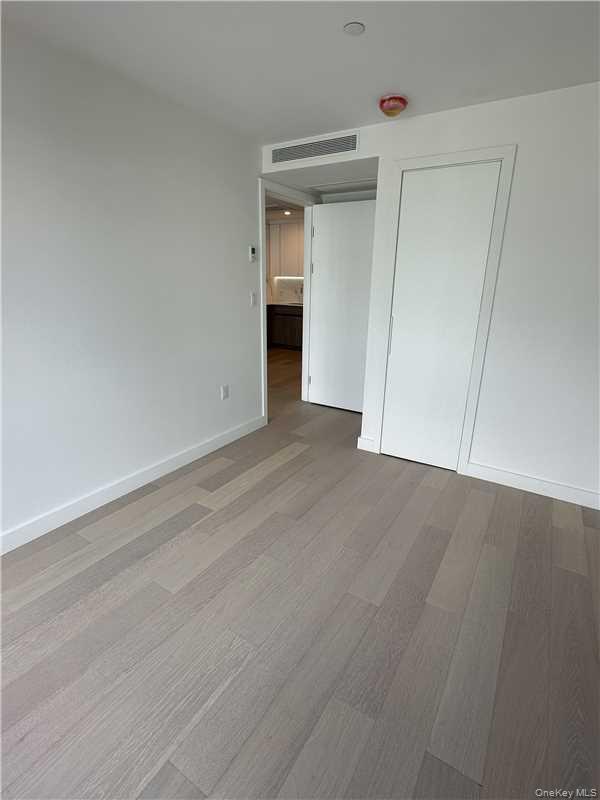 144-49 Northern Boulevard, Unit 520 photo 8
