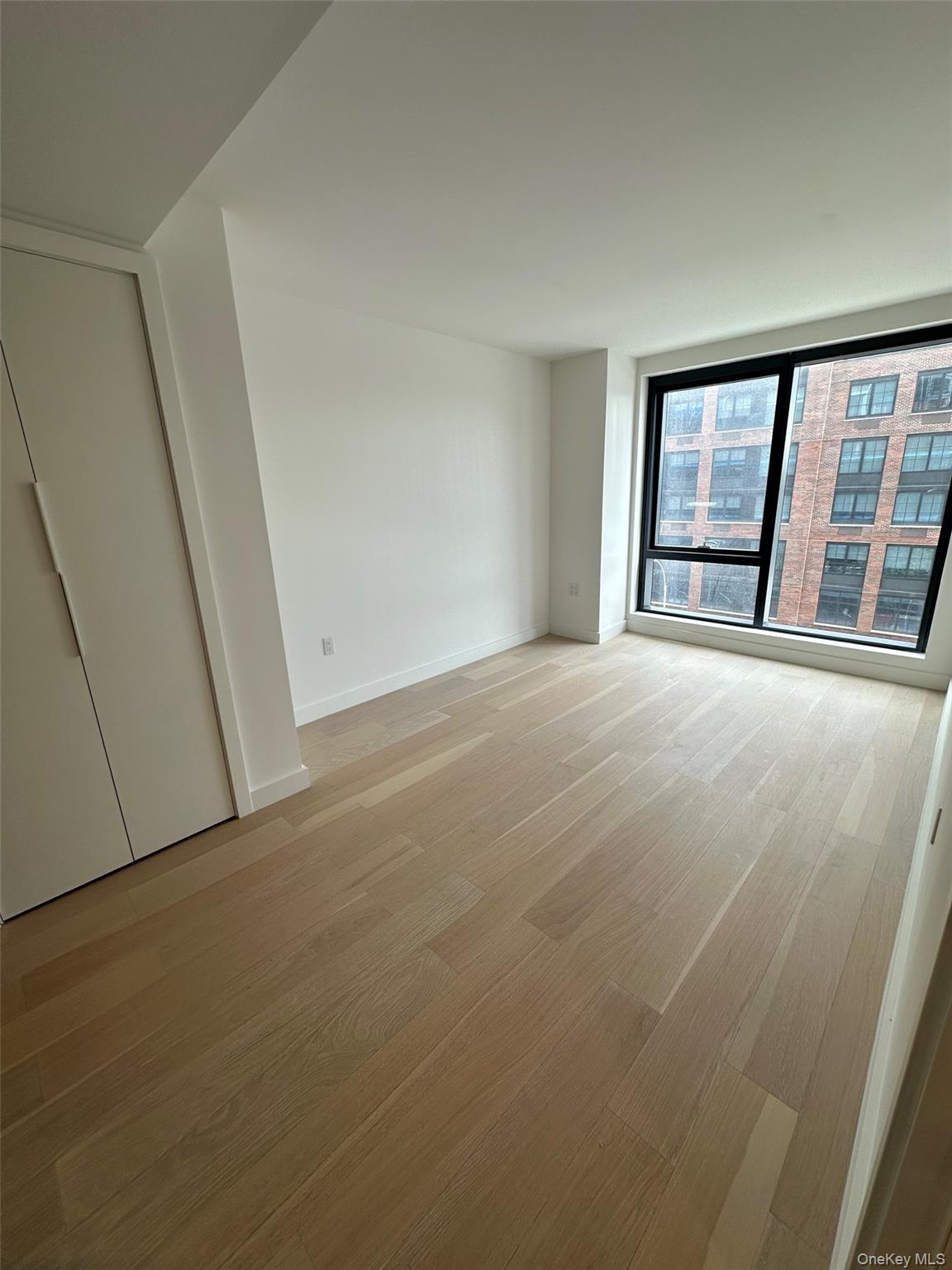 144-49 Northern Boulevard, Unit 520 photo 4