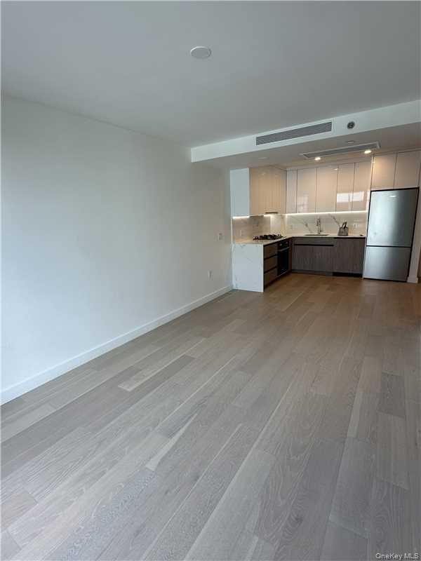144-49 Northern Boulevard, Unit 520