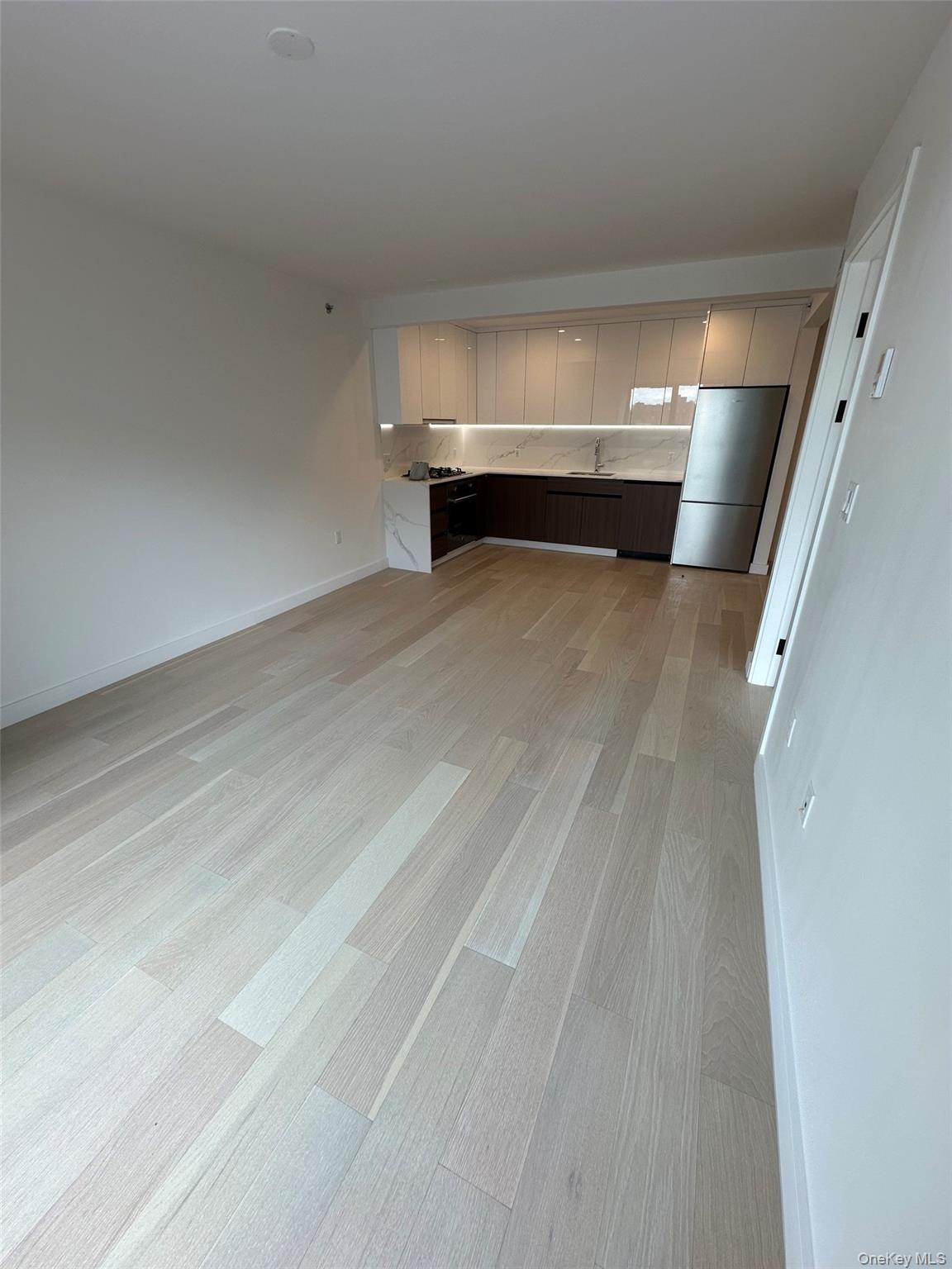 144-49 Northern Boulevard, Unit 520 photo 9