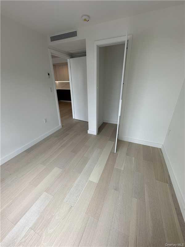 144-49 Northern Boulevard, Unit 520 photo 7