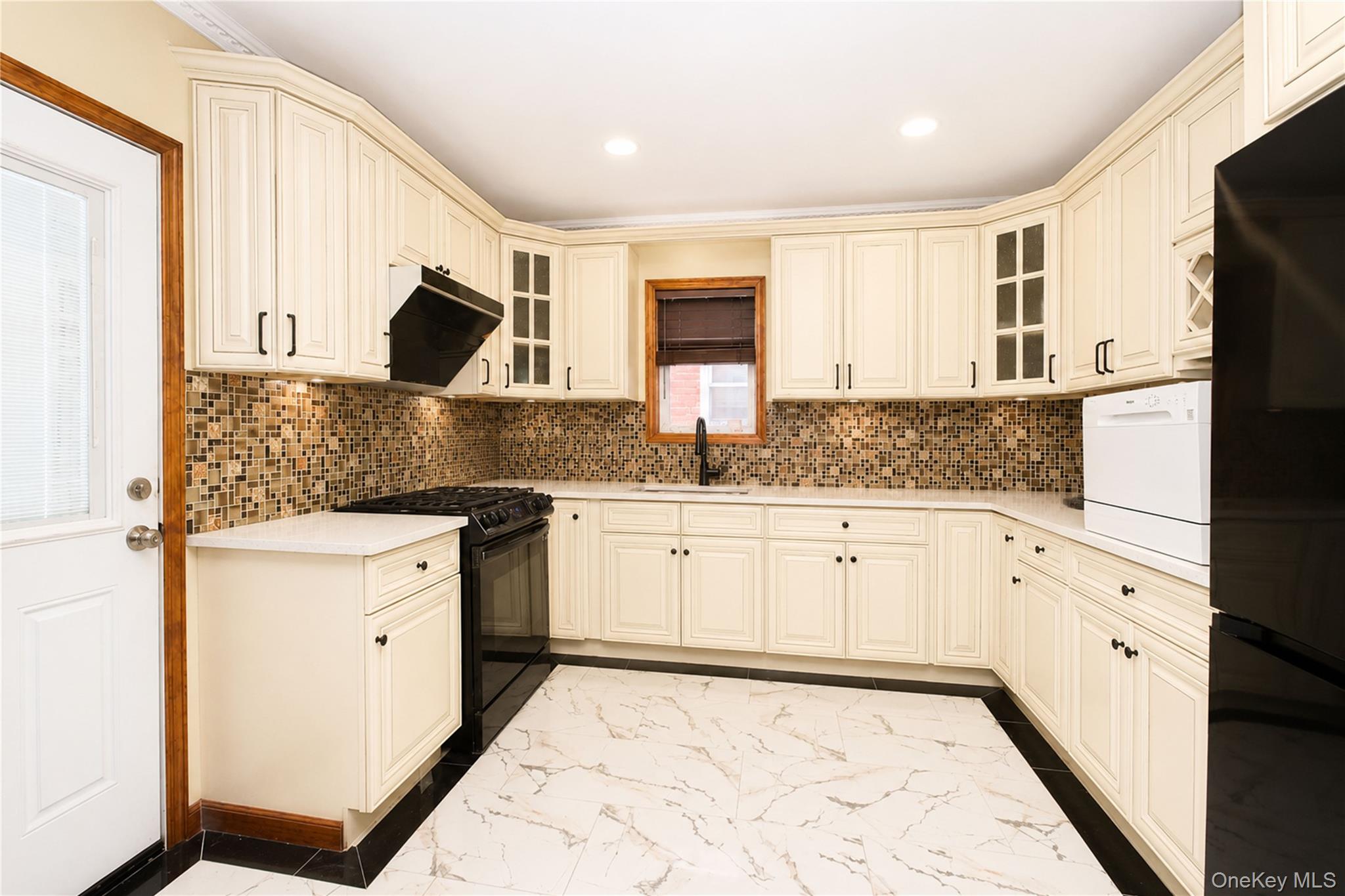 2027 E 35th Street – For Sale photo 11