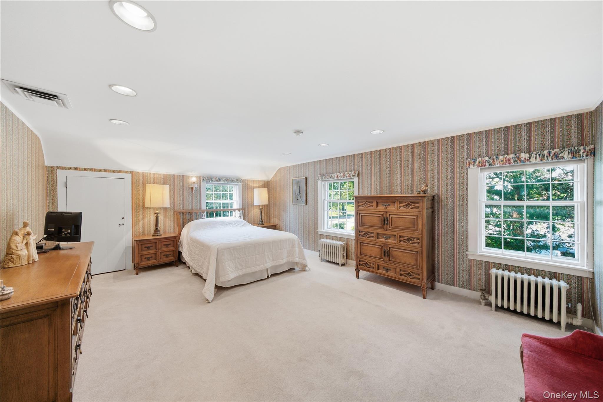 255 Manor Road – For Sale photo 17