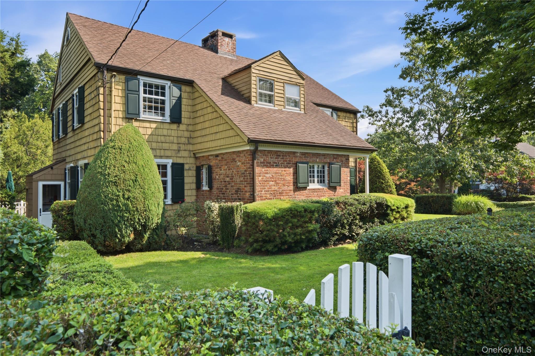 255 Manor Road – For Sale photo 5