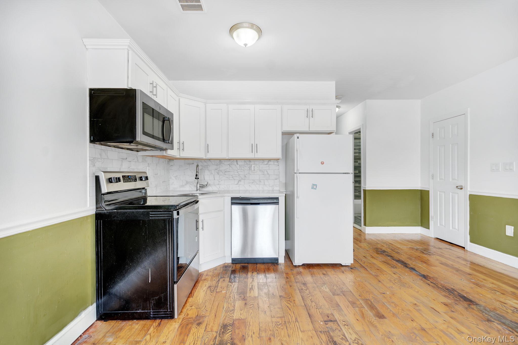2240 Quimby Avenue – For Sale photo 12