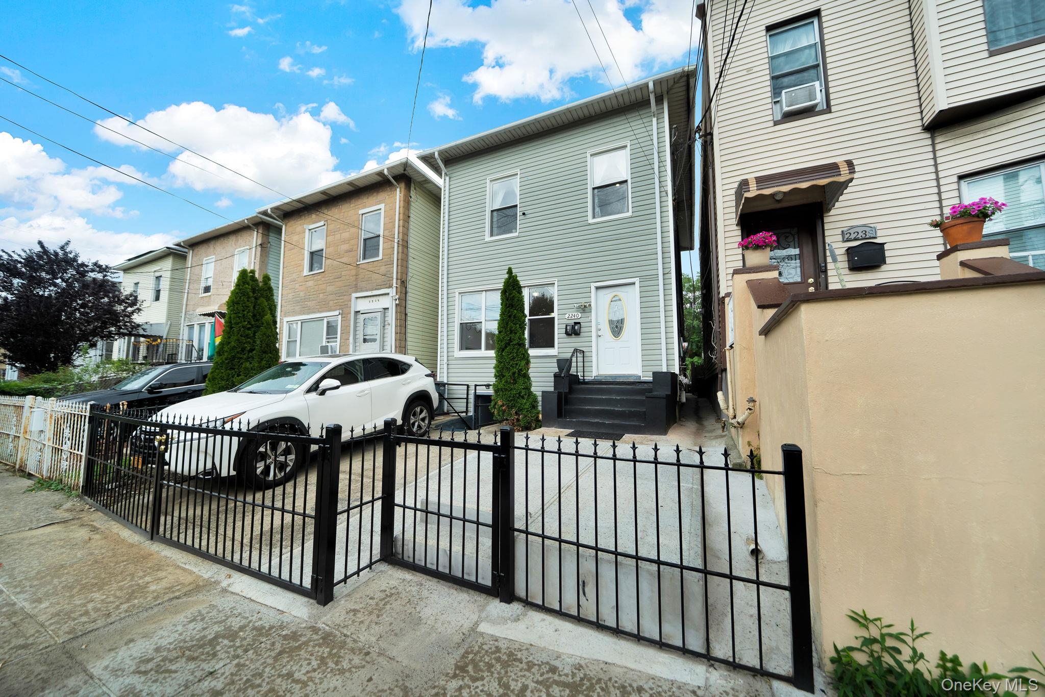 2240 Quimby Avenue – For Sale photo 2
