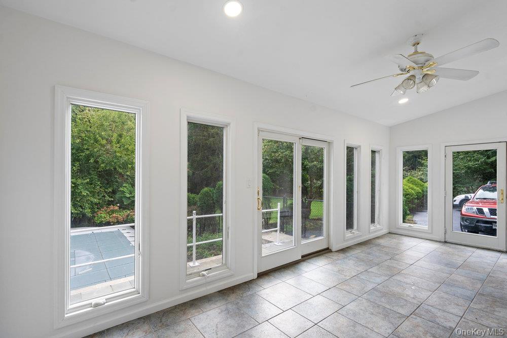 83 Shore Road – For Sale photo 12