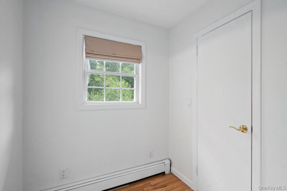 83 Shore Road – For Sale photo 18