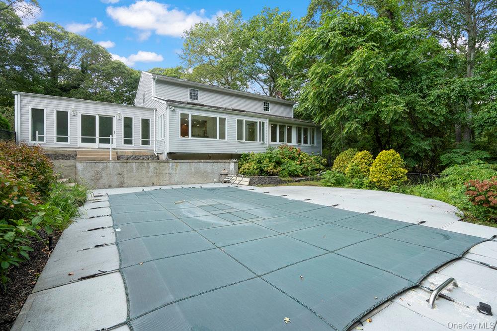 83 Shore Road – For Sale photo 32