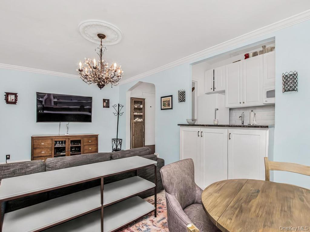 3875 Waldo Avenue, Unit 9R photo 4