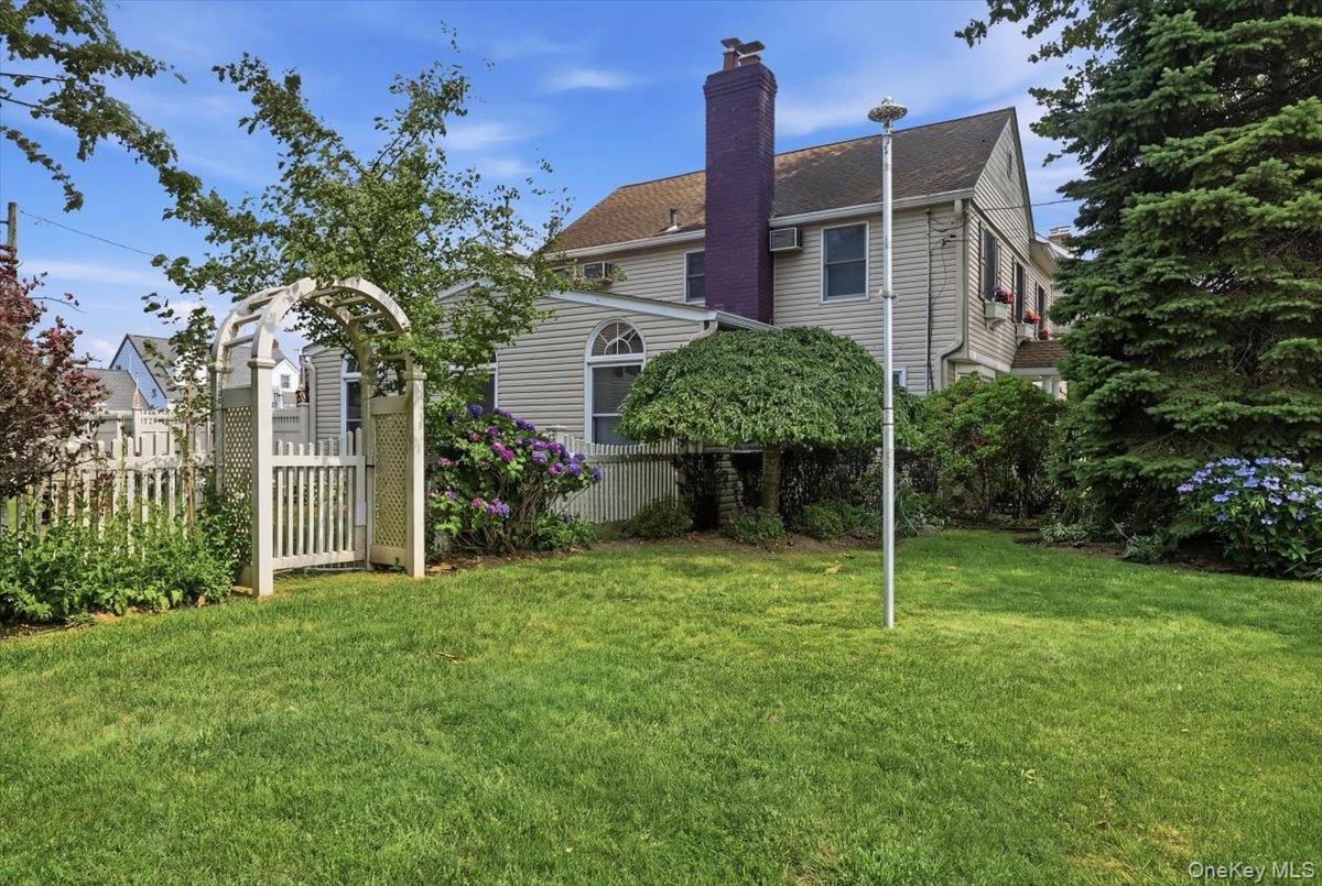 2785 Harvey Avenue – For Sale photo 3