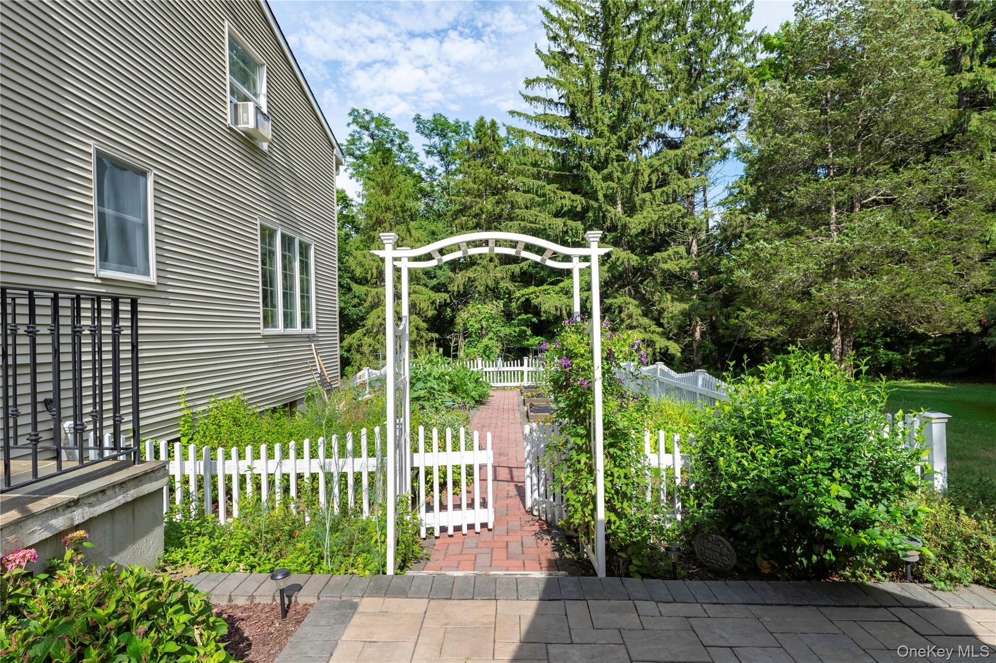 60 Traver Road – For Sale photo 4