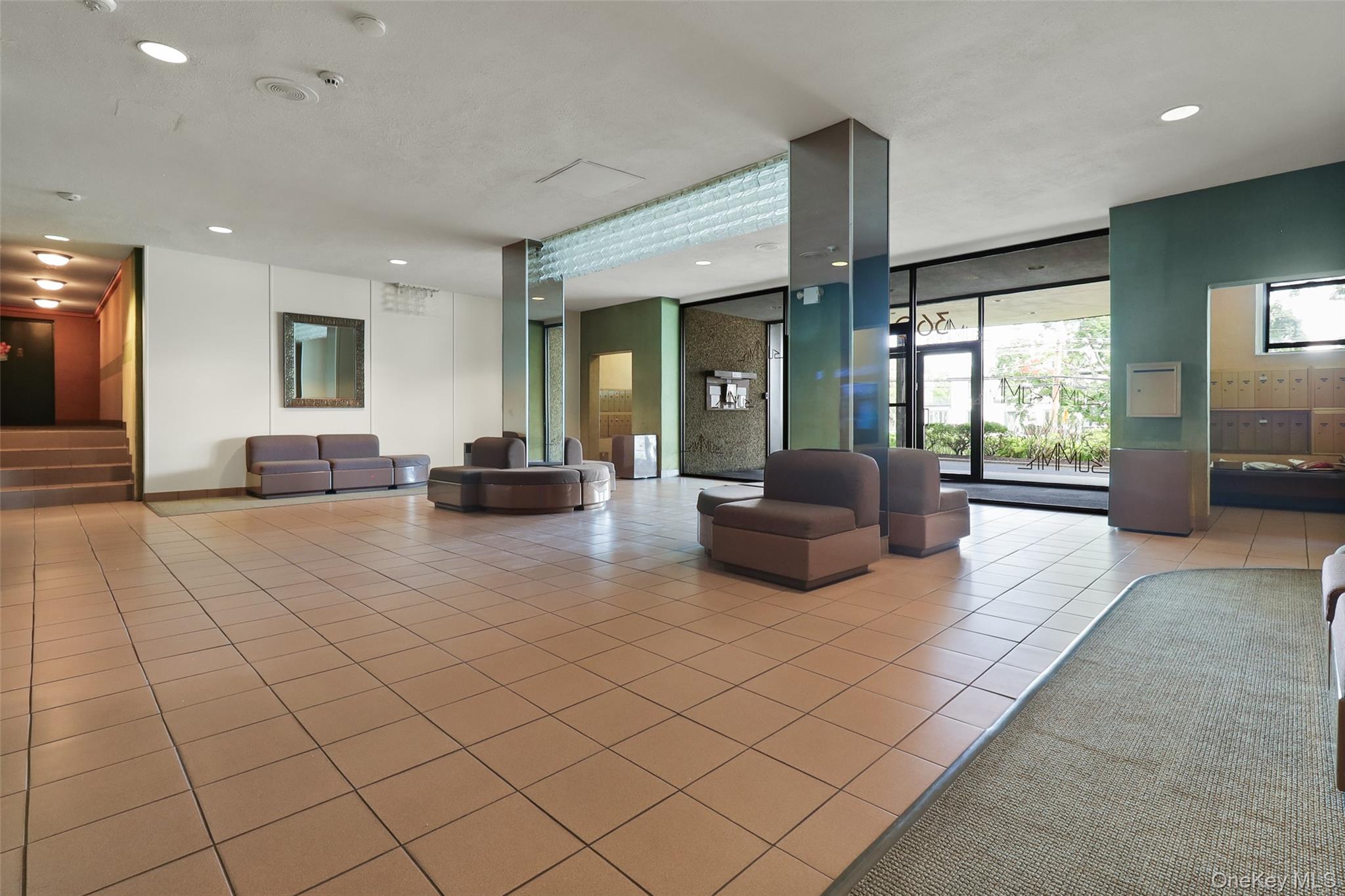 360 Westchester Avenue, Unit 623 photo 9