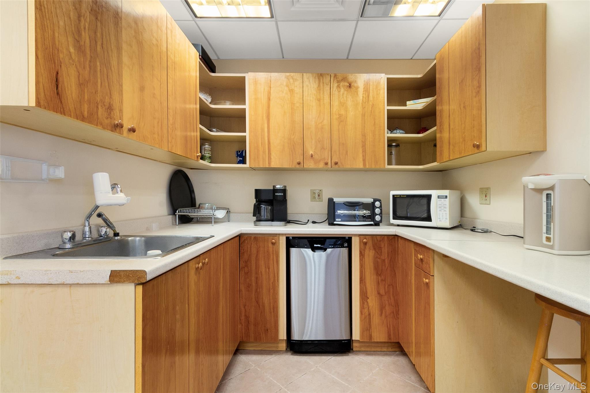 23 Snowden Avenue, Unit Unit A photo 4