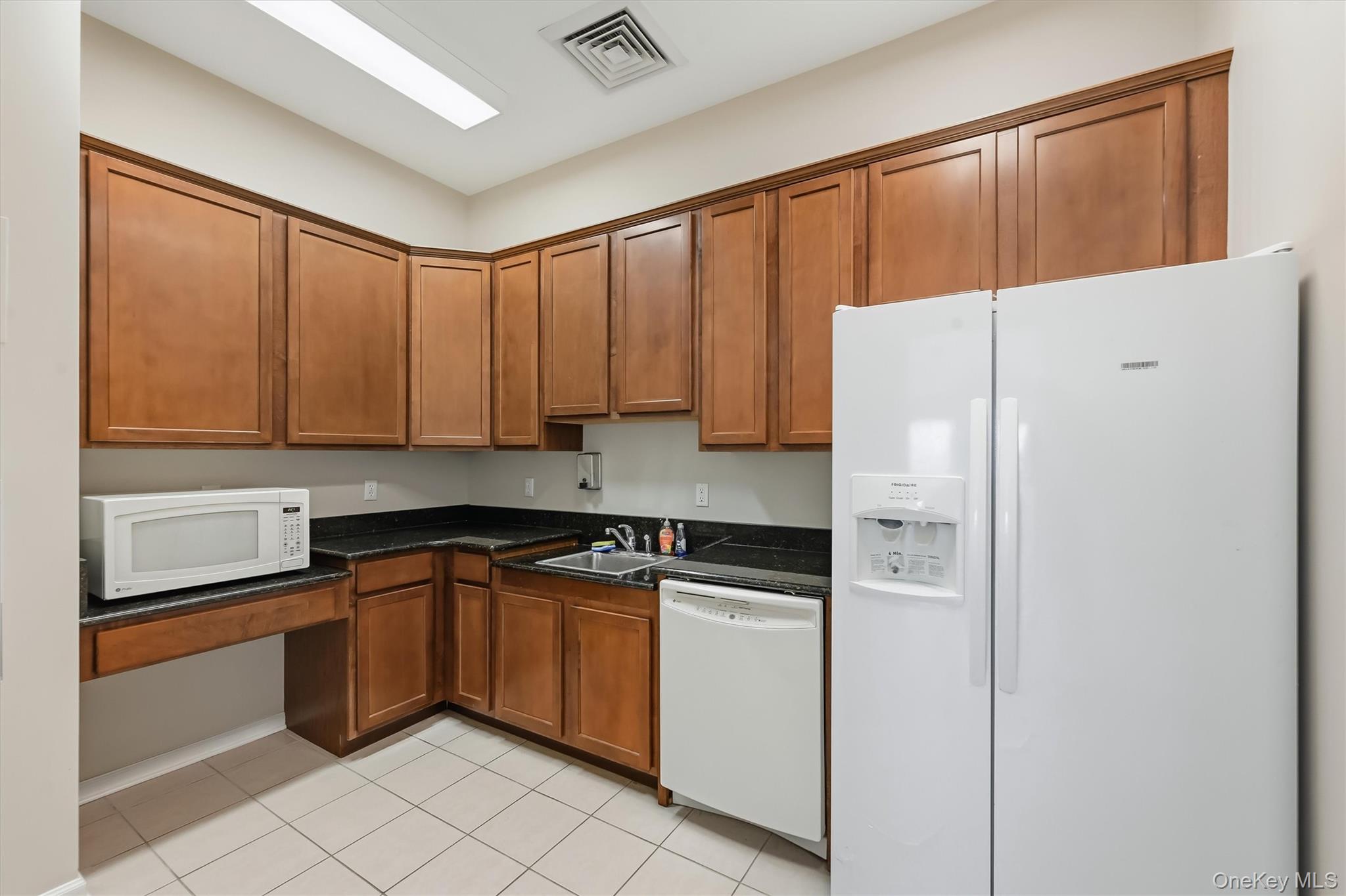 19 Brighton Drive, Unit 1702 photo 32