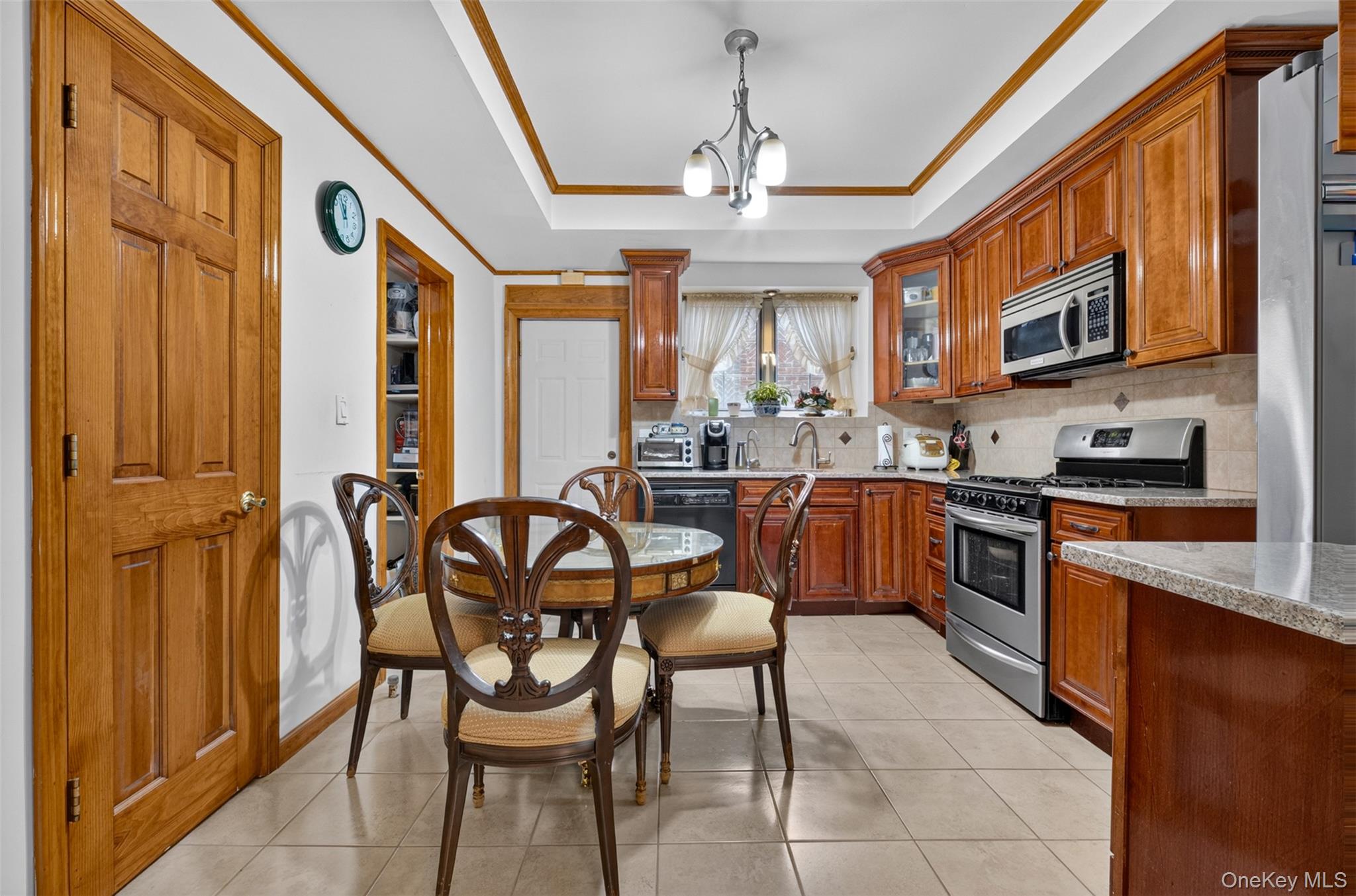 186-32 Avon Road – For Sale photo 14