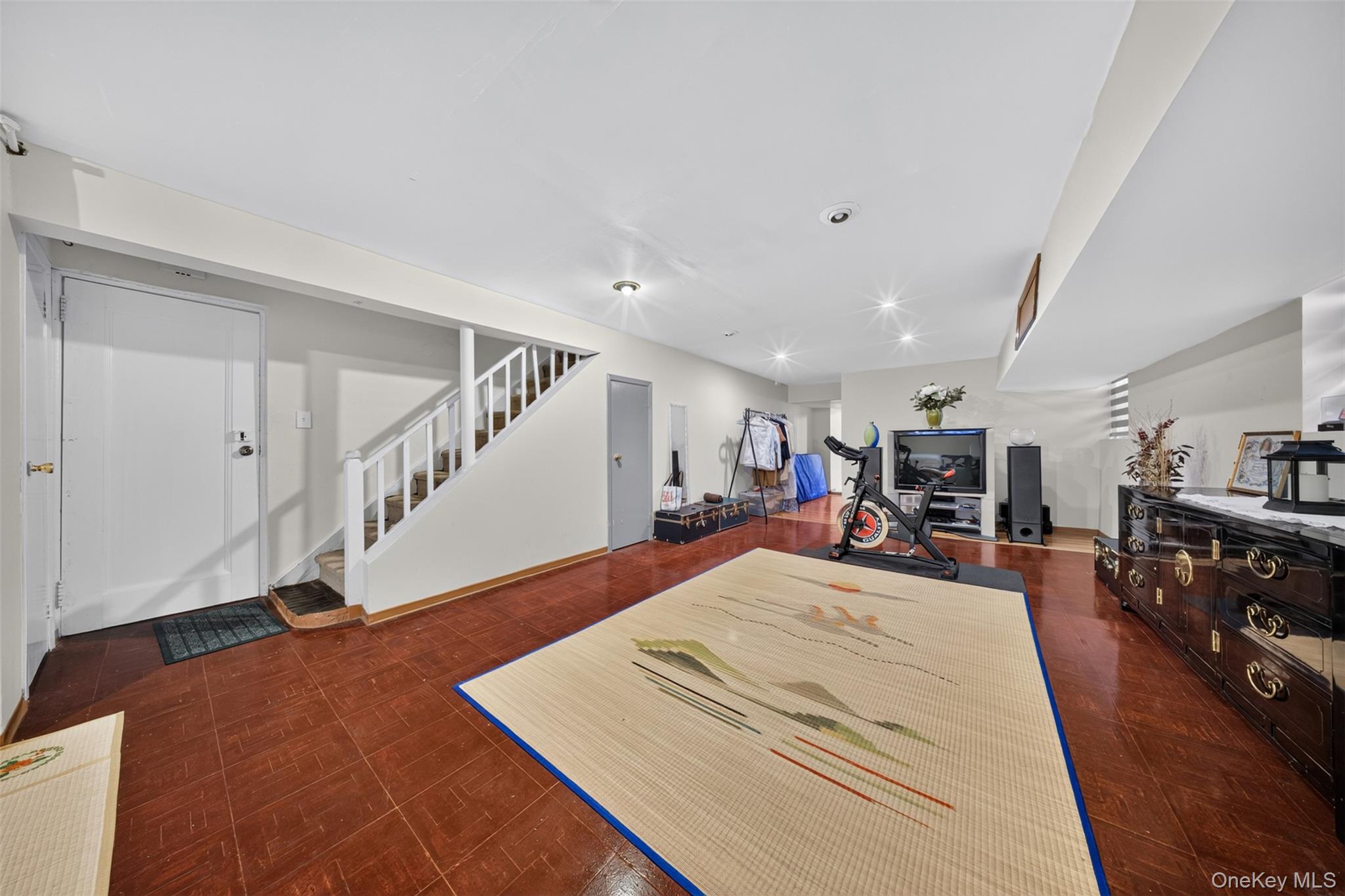 186-32 Avon Road – For Sale photo 33