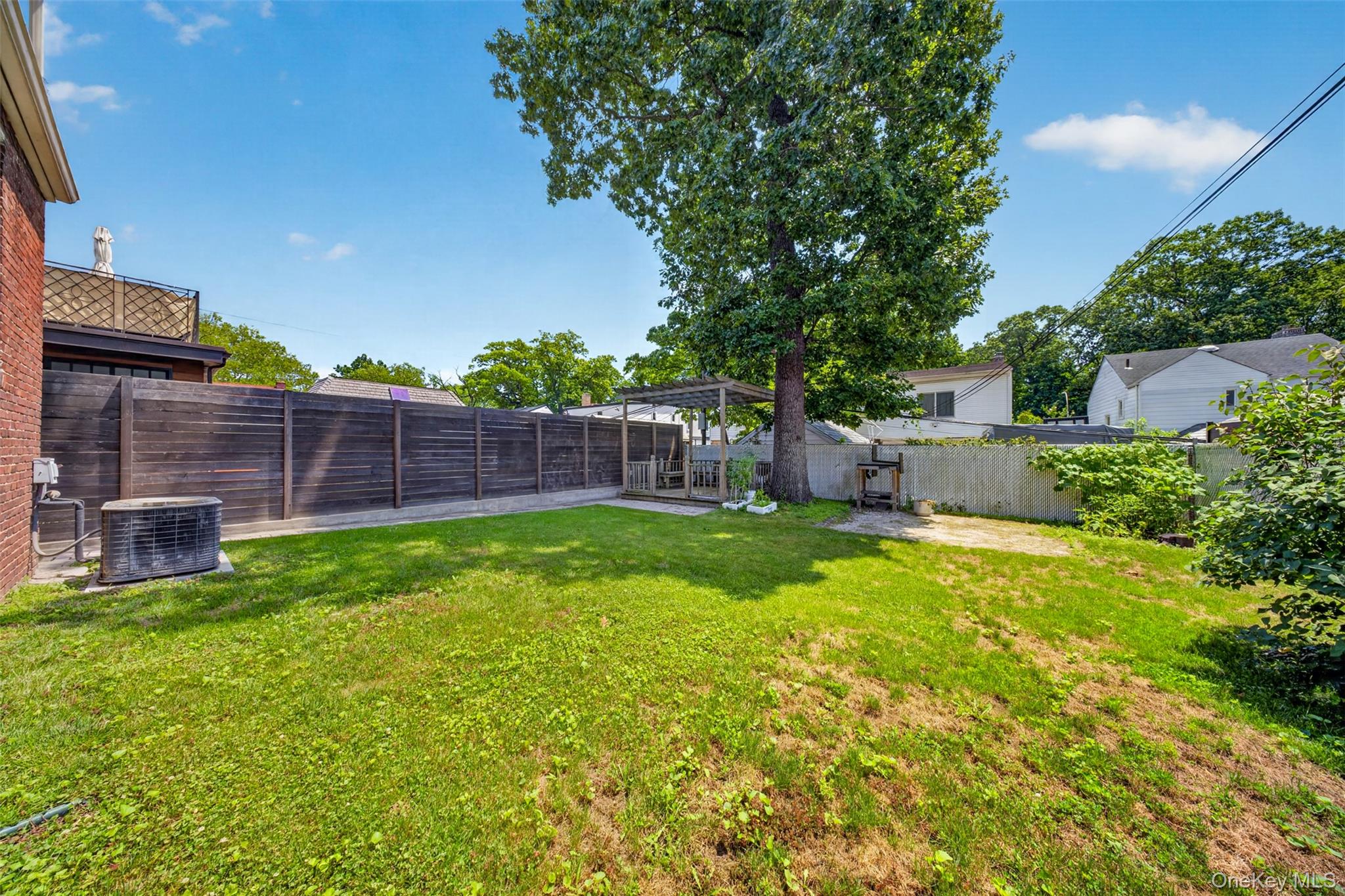 186-32 Avon Road – For Sale photo 39