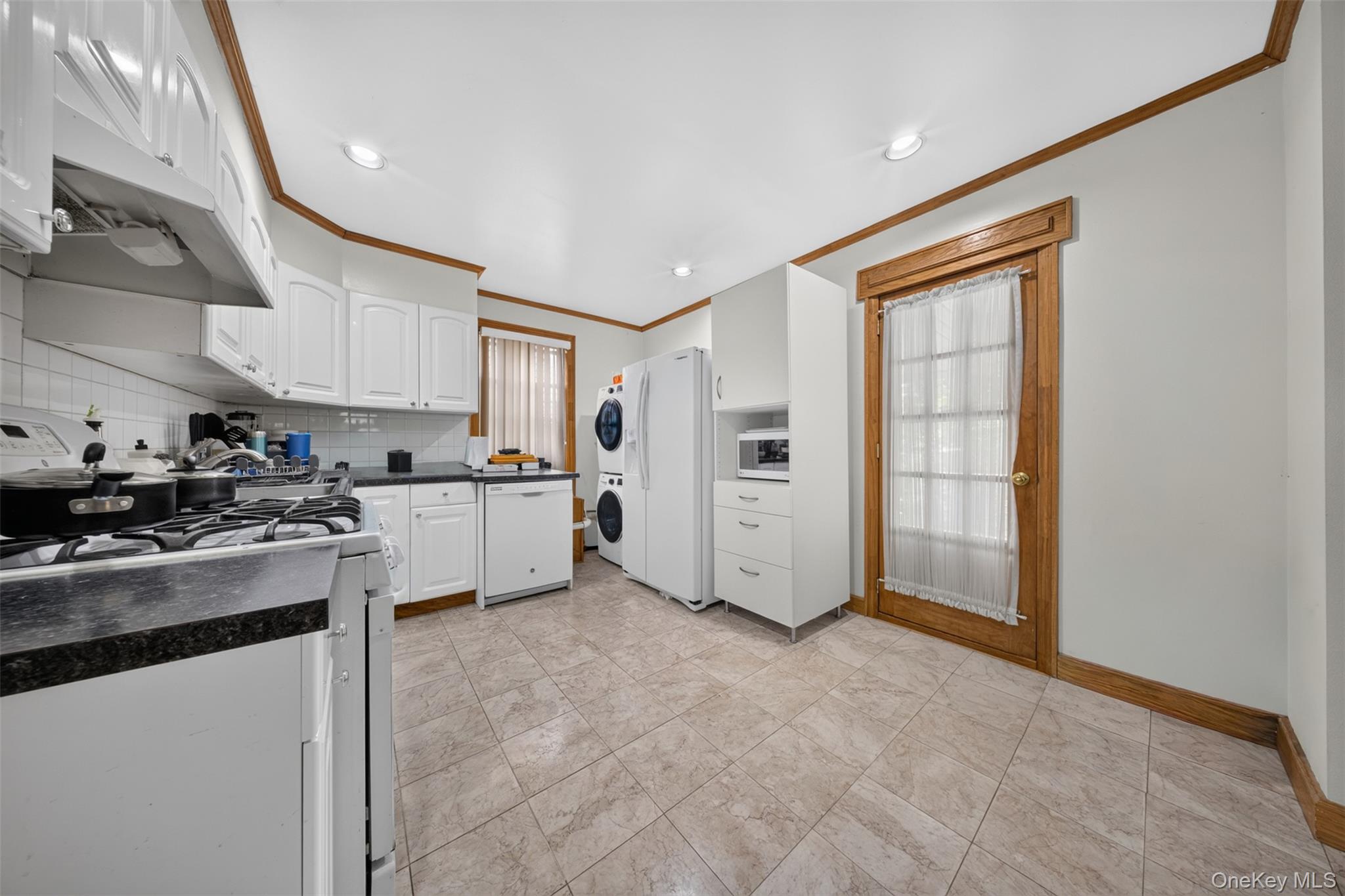 186-32 Avon Road – For Sale photo 24