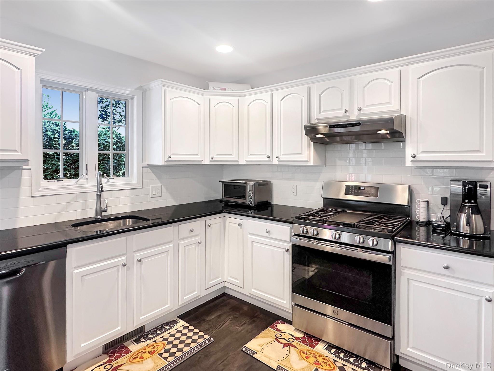 5765 Bergen Avenue – For Rent photo 10