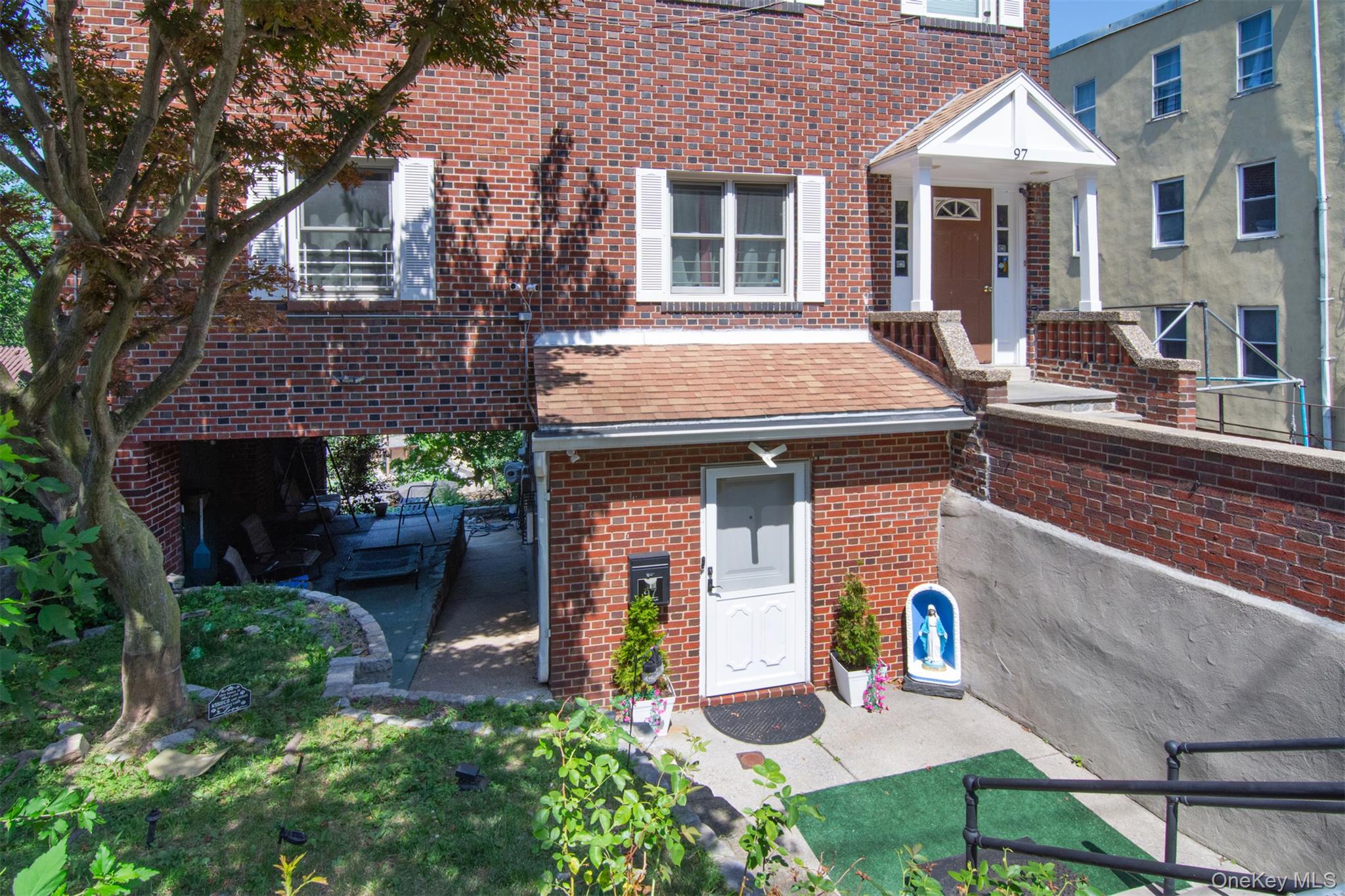 97 Van Cortlandt Pk Avenue – For Sale photo 3