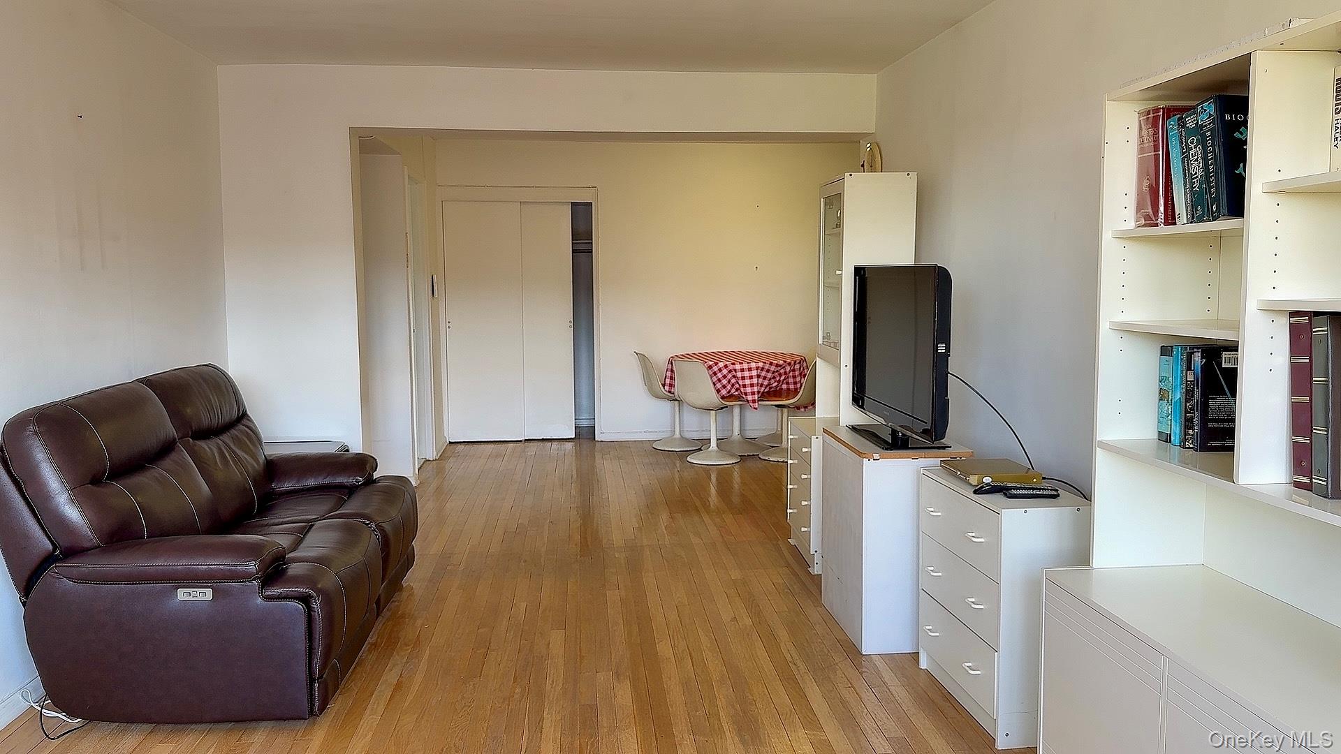 140-21 31st Rd, Unit 6C photo 5
