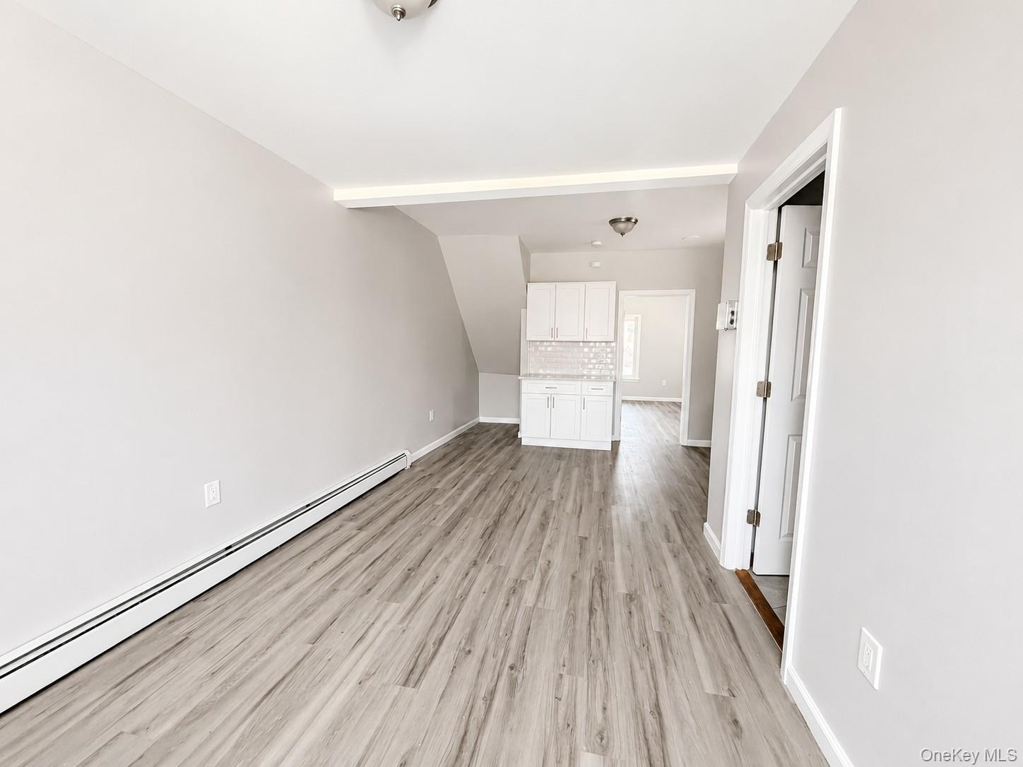 25 Monroe Street, Unit 1 photo 3